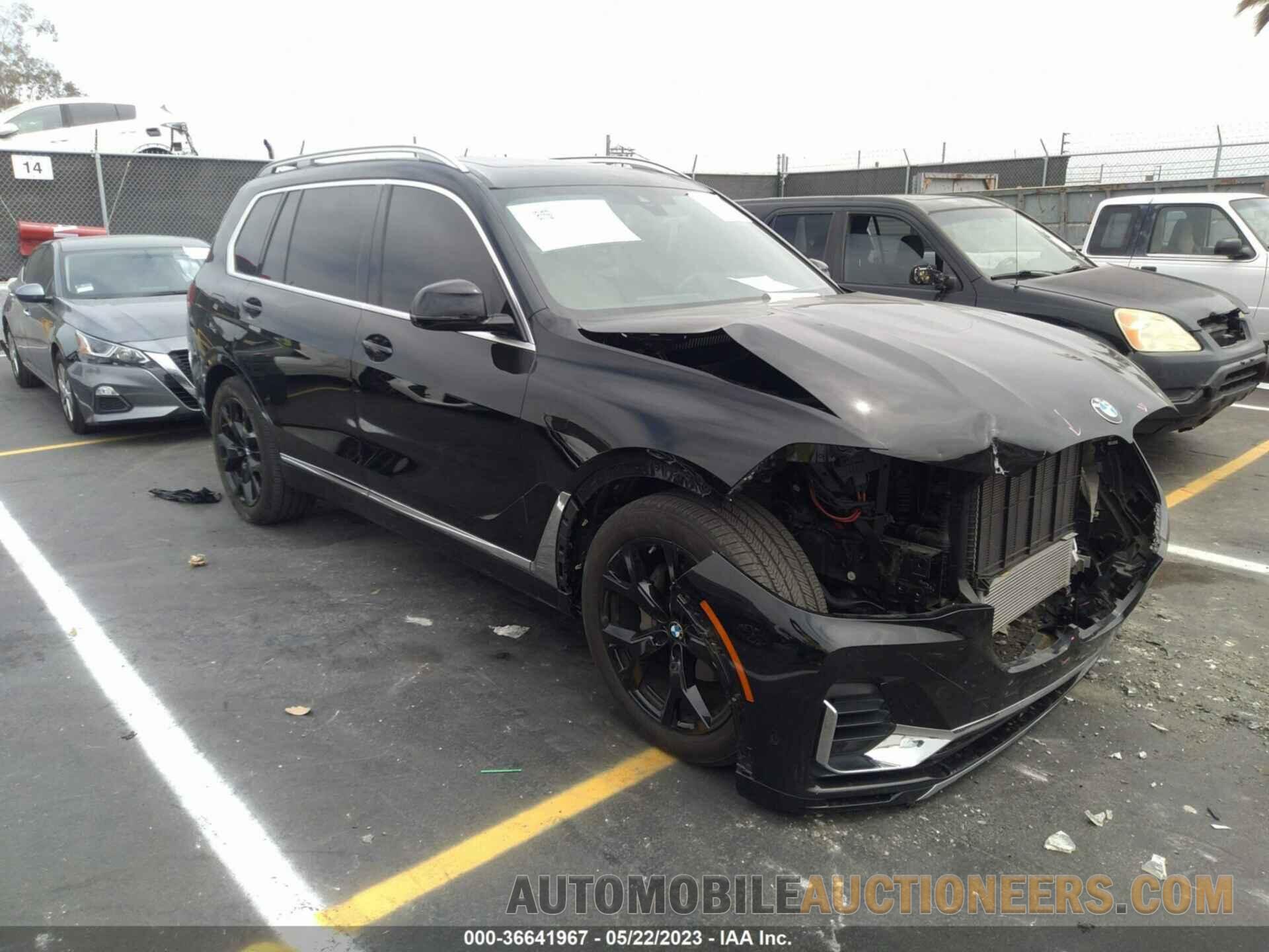 5UXCW2C04M9F92086 BMW X7 2021