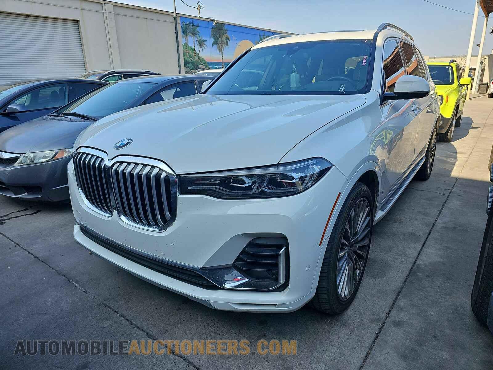 5UXCW2C06M9F03585 BMW X7 2021