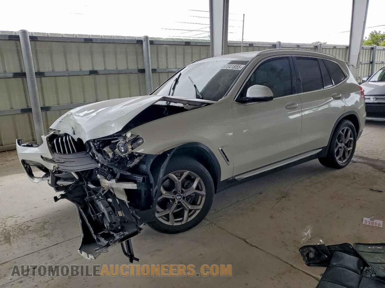 5UXTY5C02LLT37592 BMW X3 2020