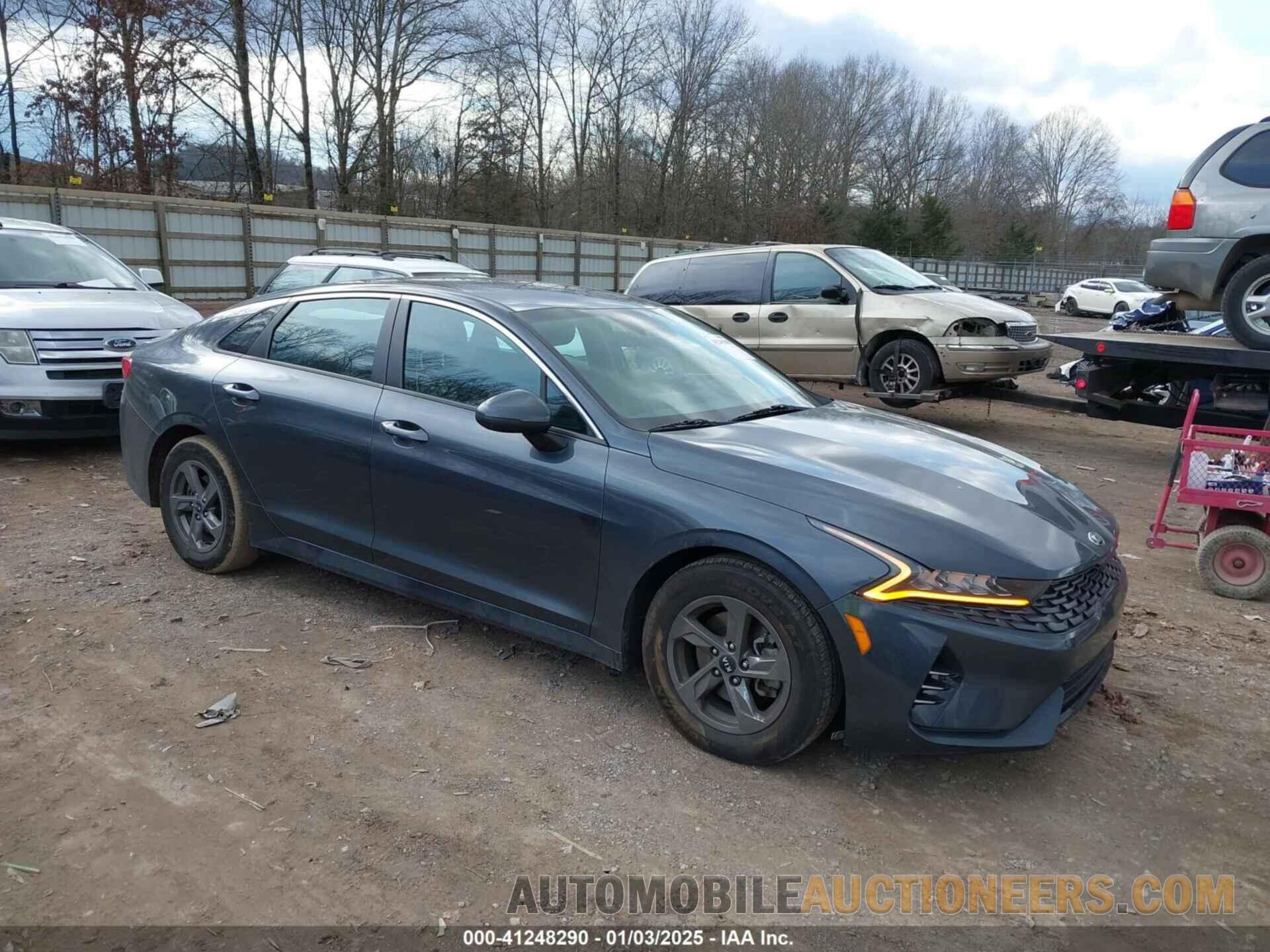5XXG14J25MG041618 KIA K5 2021