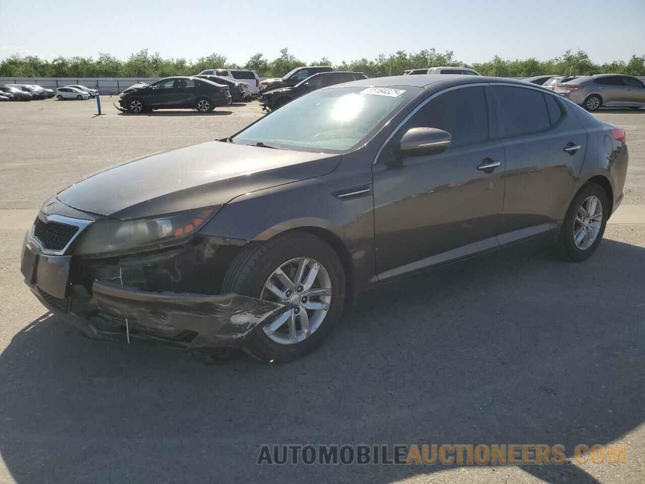 5XXGM4A7XDG190450 KIA CADENZA 2013