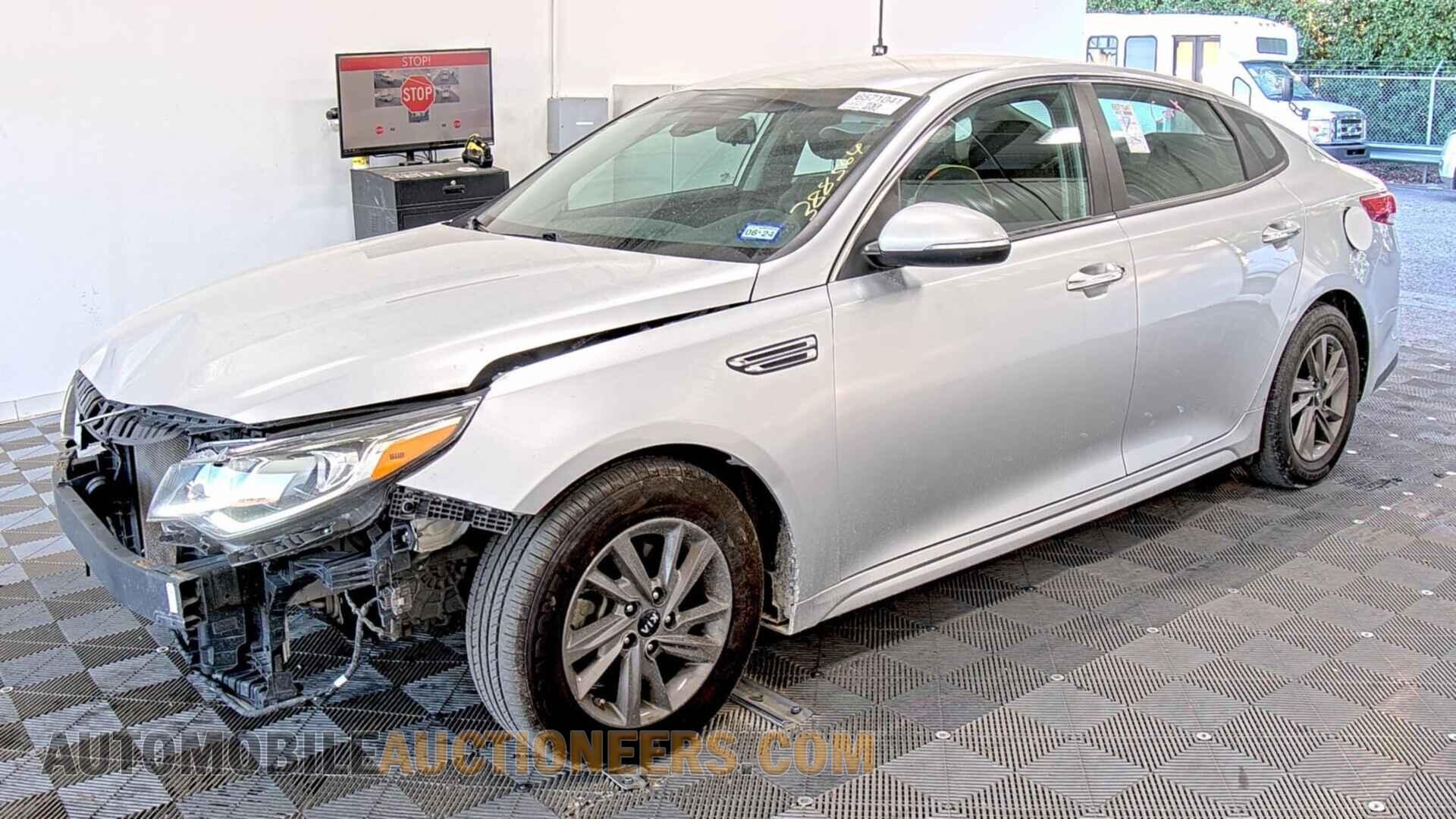 5XXGT4L32LG388564 Kia Optima 2020
