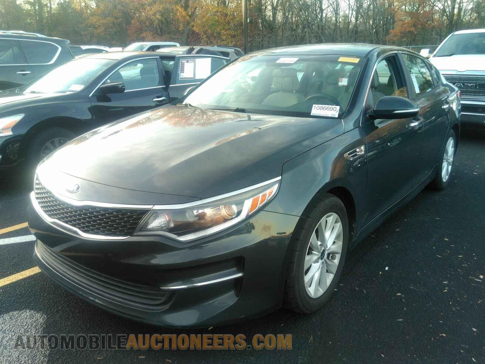 5XXGT4L39GG003586 Kia Optima 2016