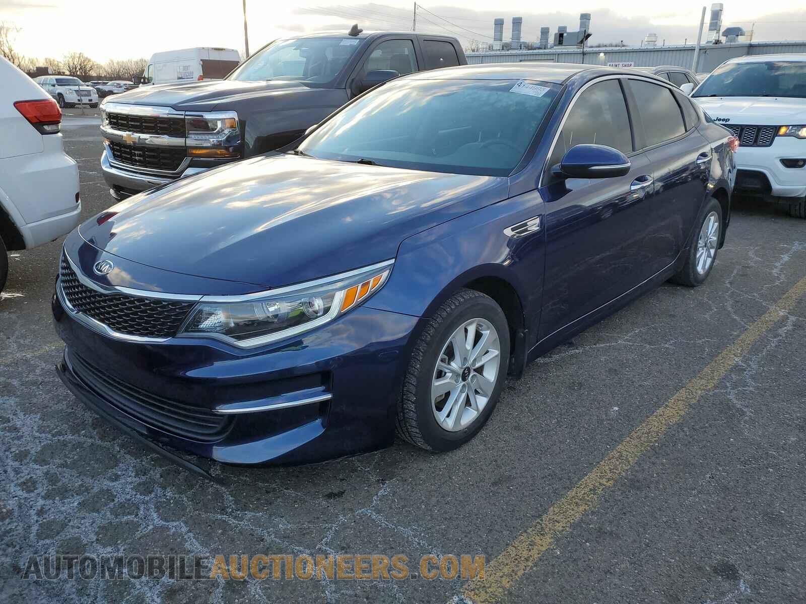5XXGT4L39GG023899 Kia Optima 2016