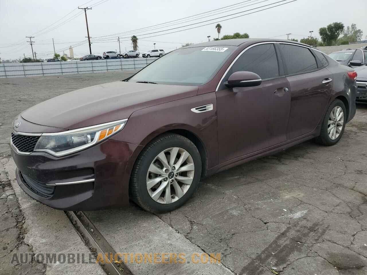 5XXGT4L39GG025667 KIA OPTIMA 2016