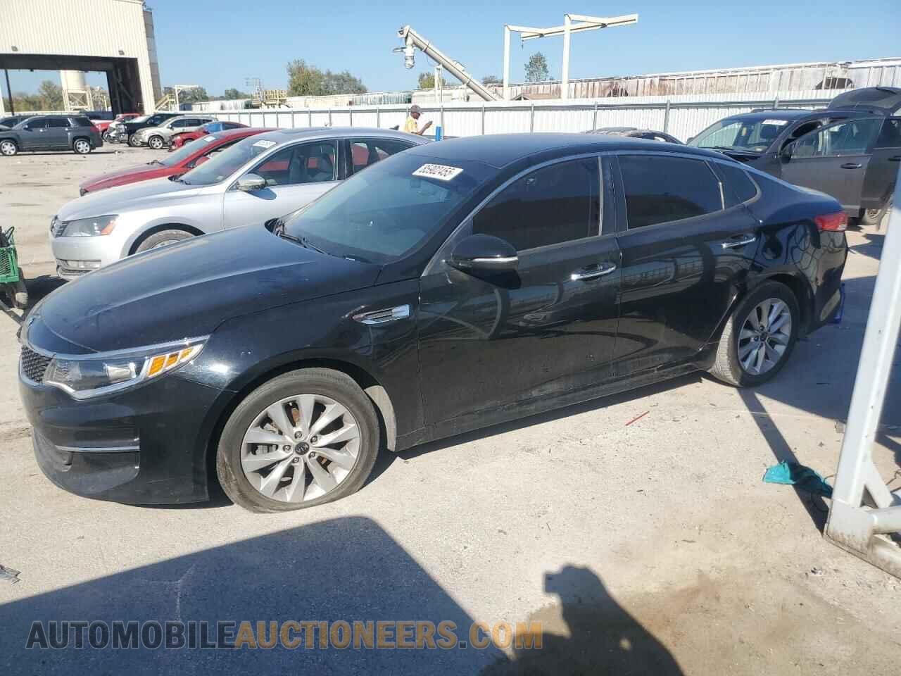 5XXGT4L39GG043893 KIA OPTIMA 2016