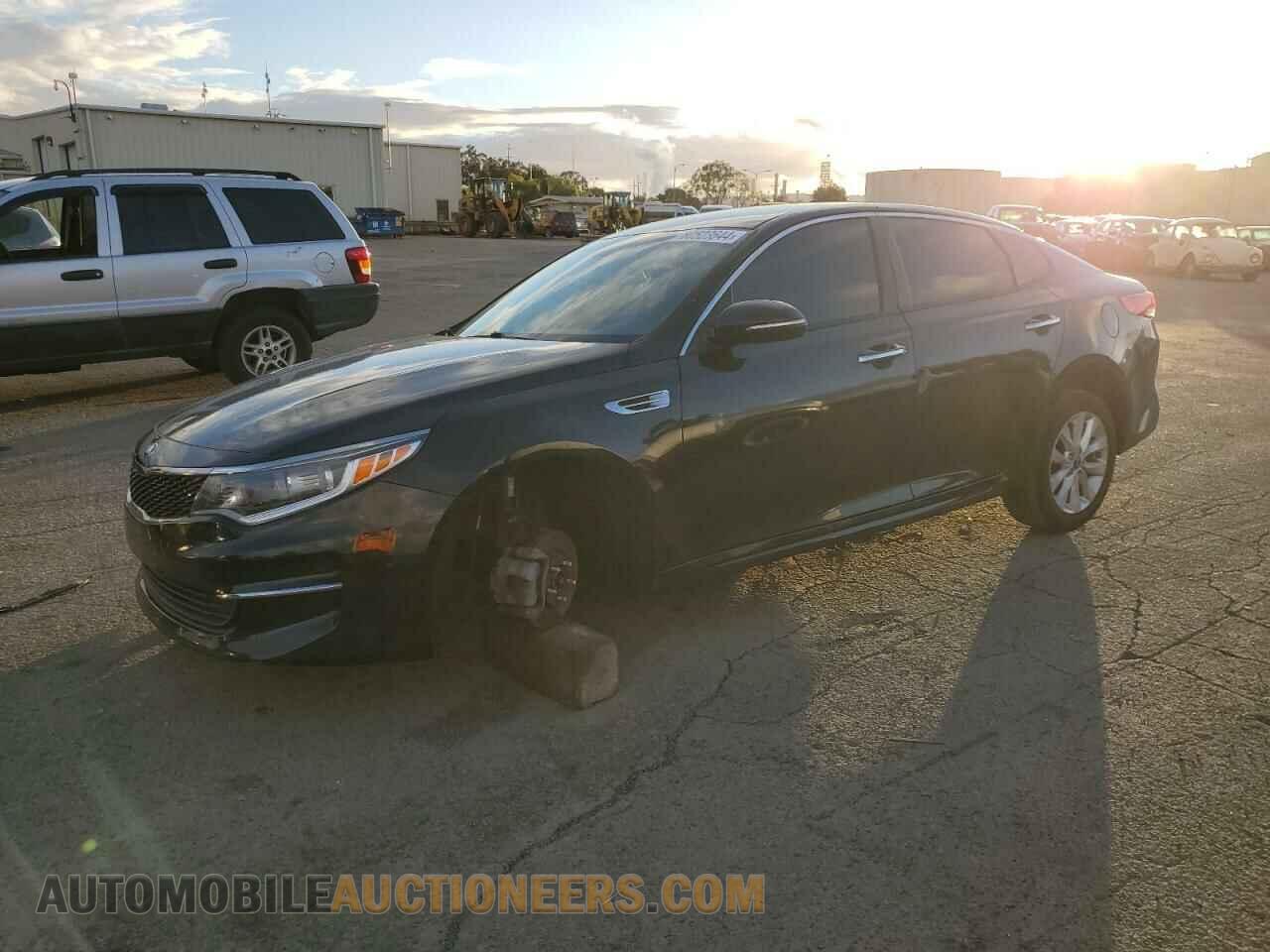5XXGT4L39GG081835 KIA OPTIMA 2016