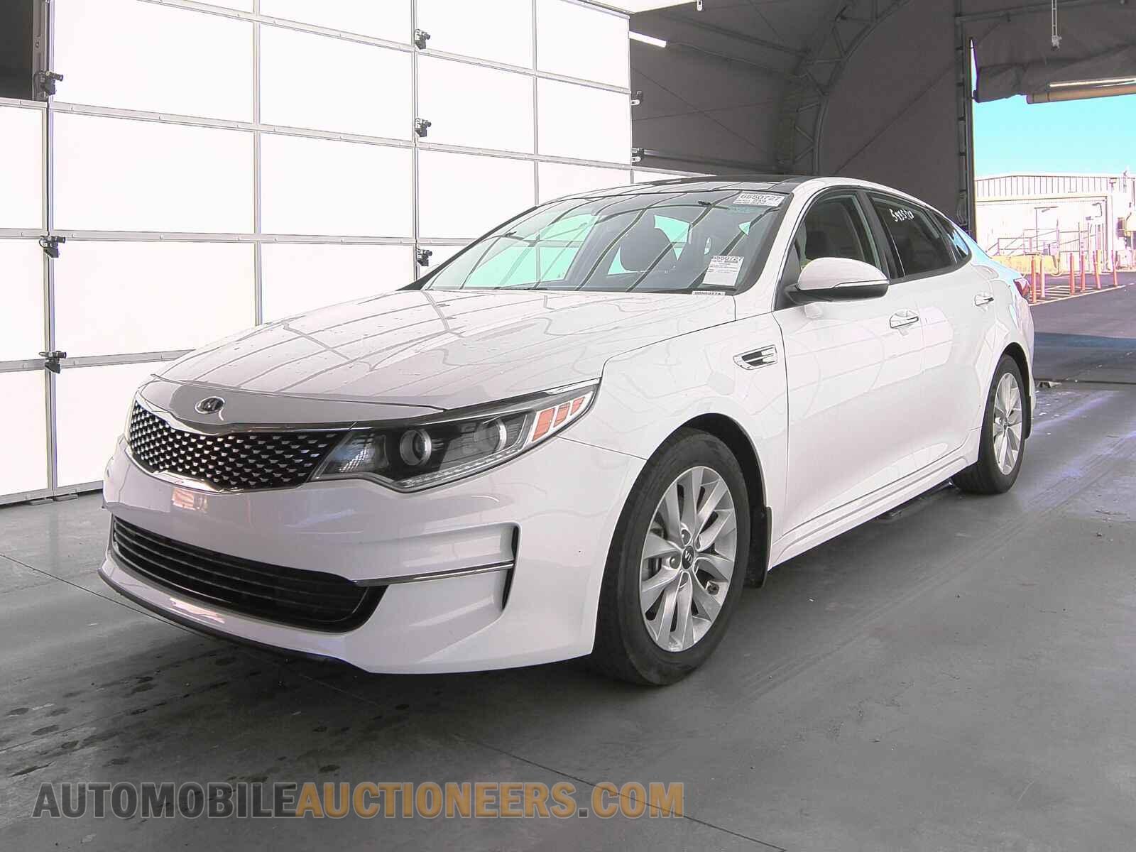 5XXGU4L39GG089575 Kia Optima 2016