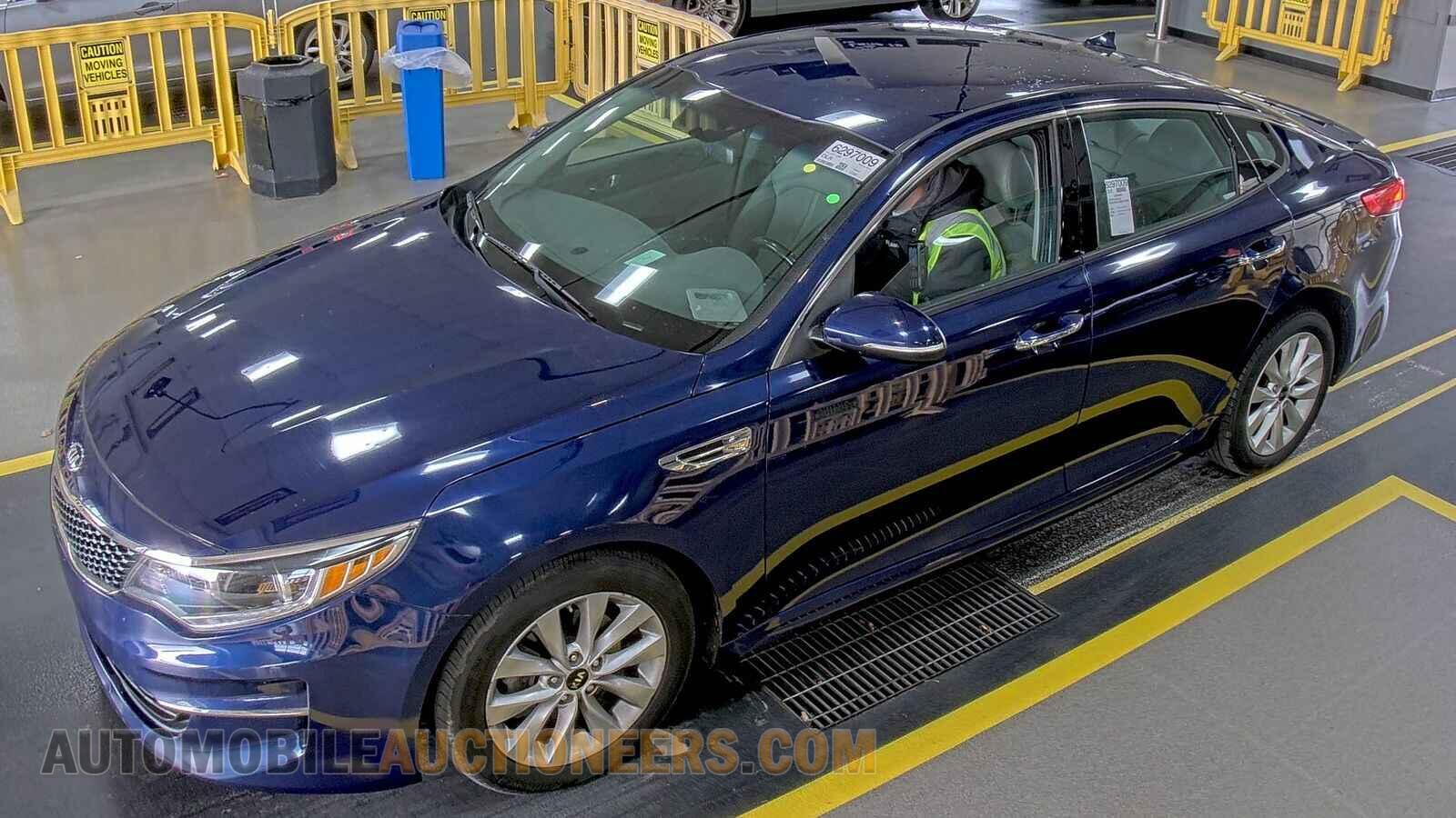 5XXGU4L39GG113969 Kia Optima 2016