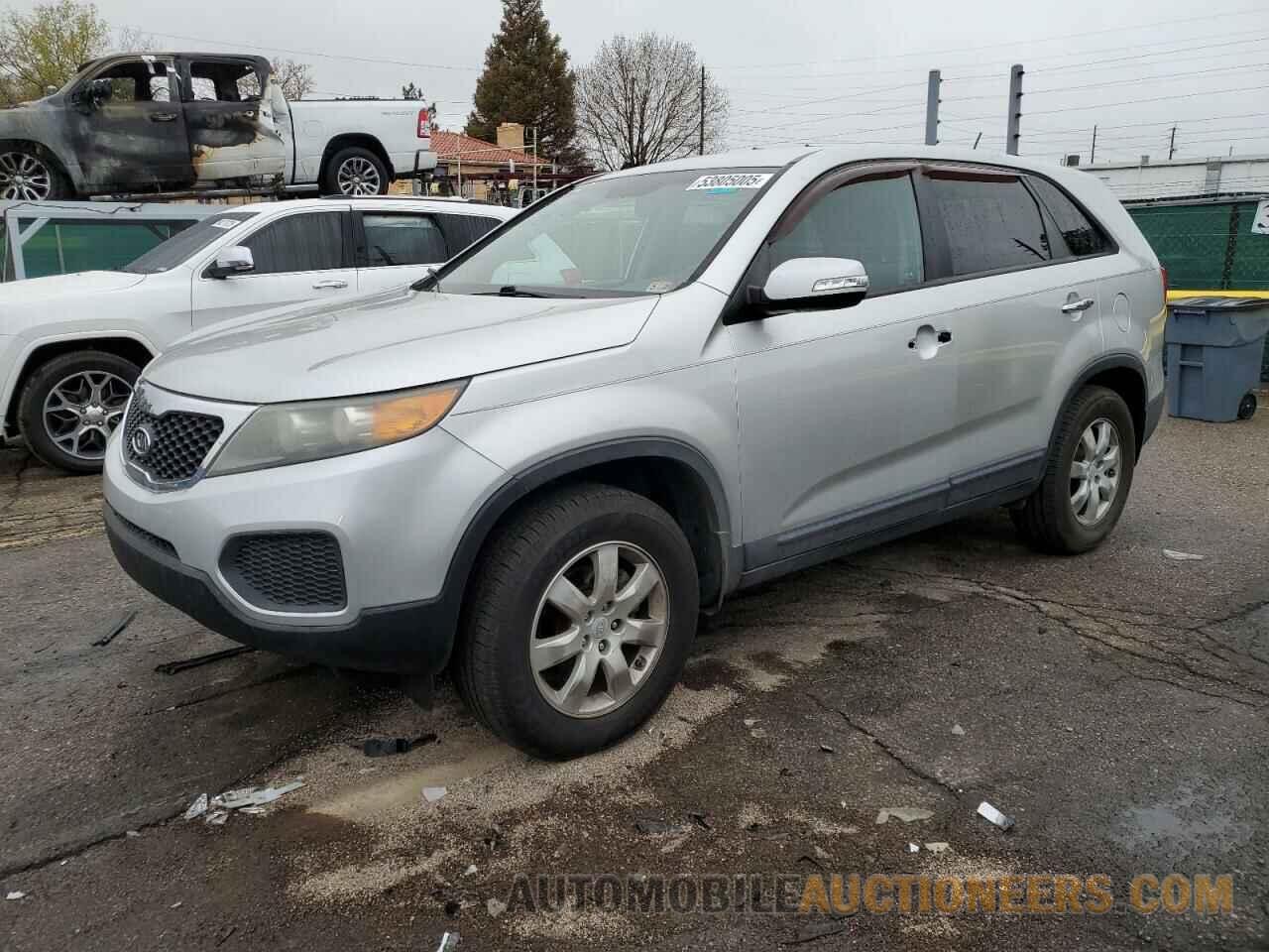 5XYKT3A14BG186390 KIA SORENTO 2011