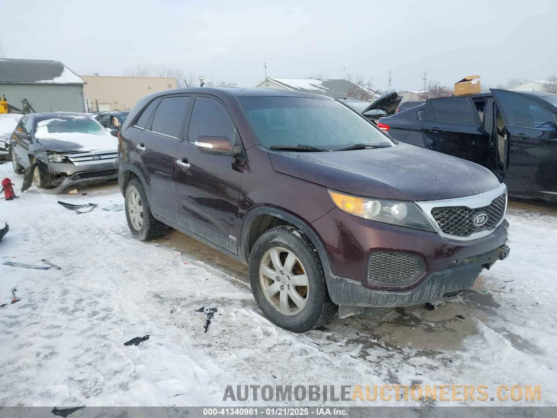 5XYKTCA10BG081250 KIA SORENTO 2011