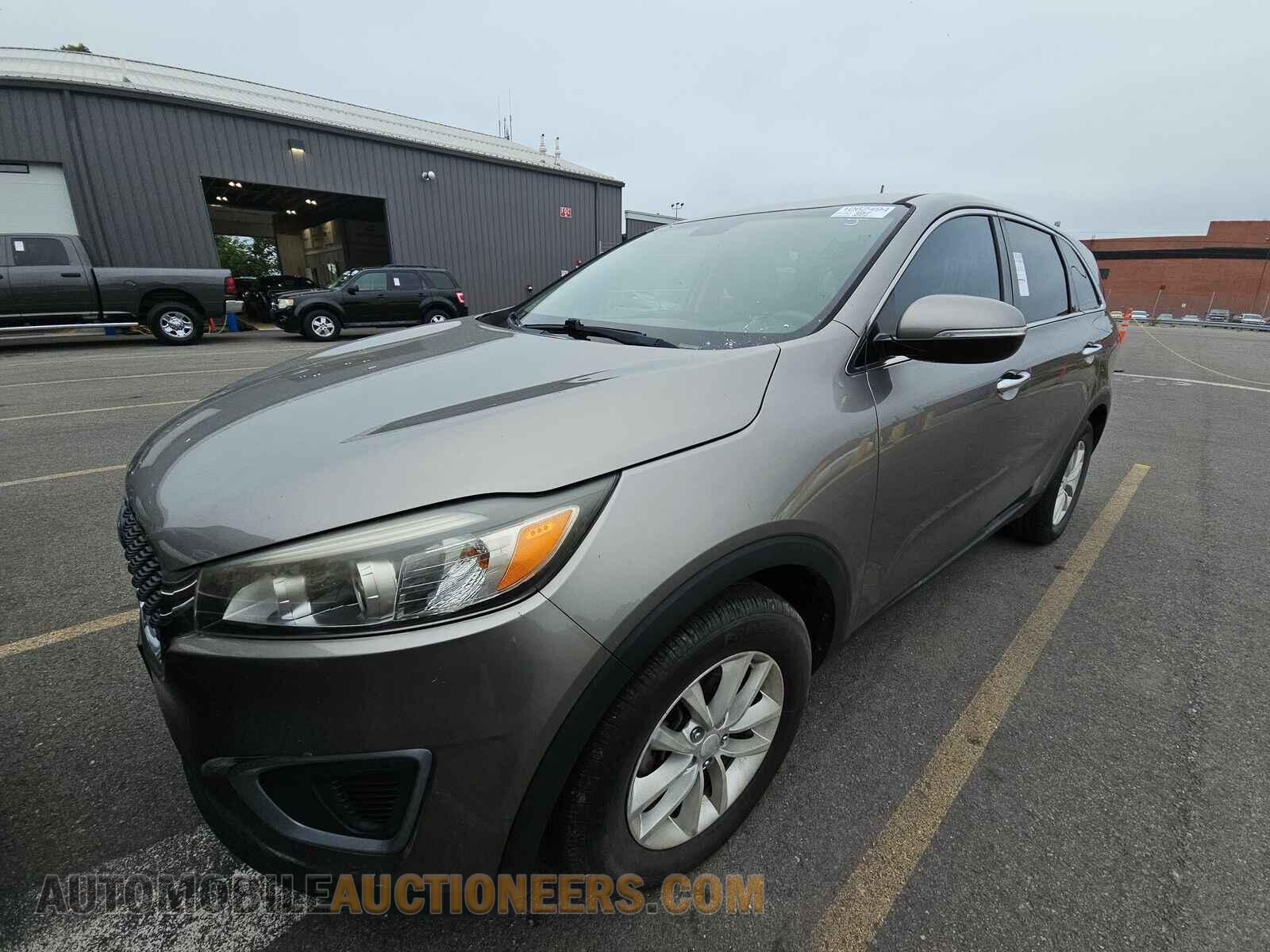 5XYPG4A39GG056534 Kia Sorento 2016