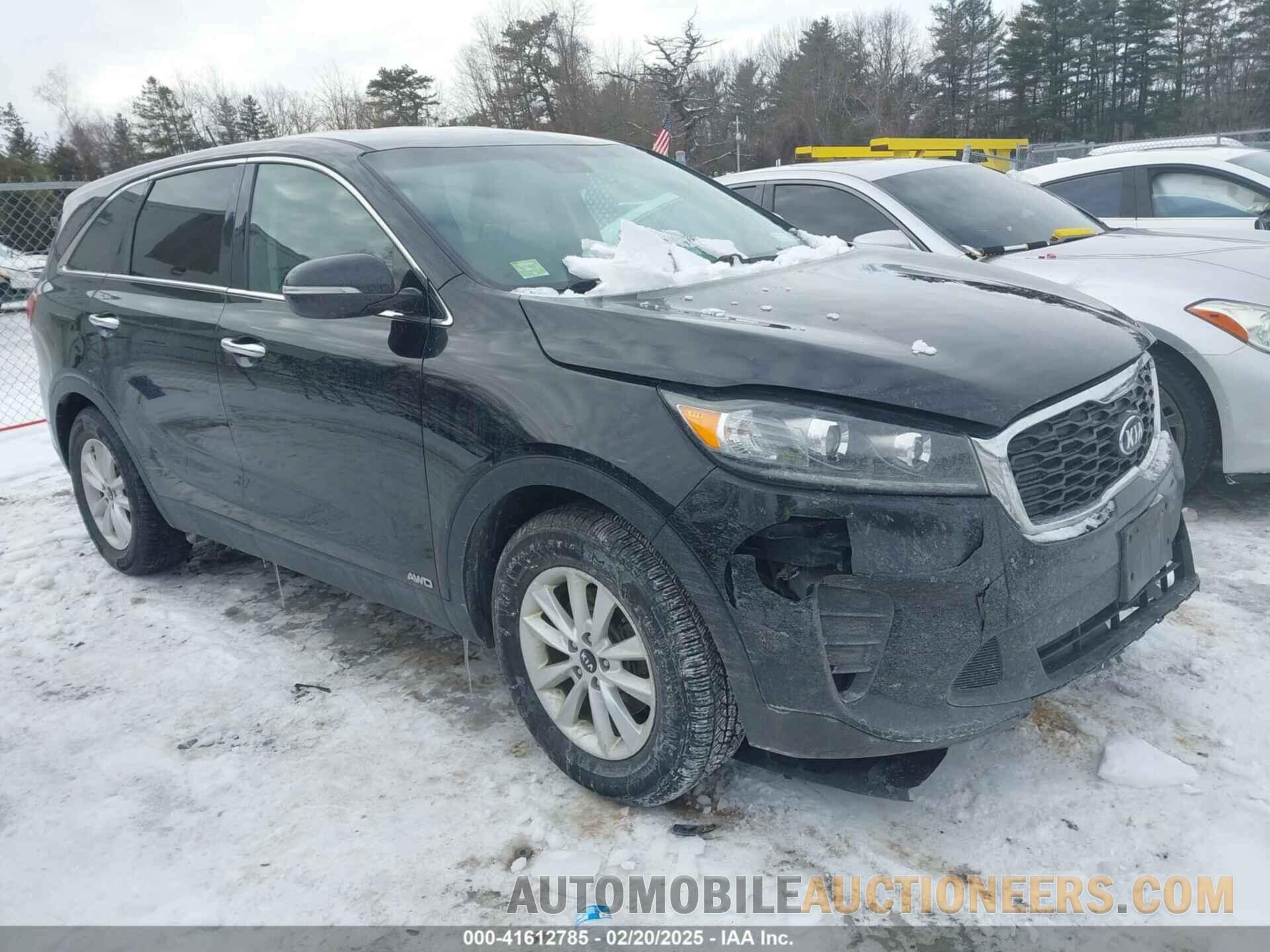 5XYPGDA50KG498757 KIA SORENTO 2019