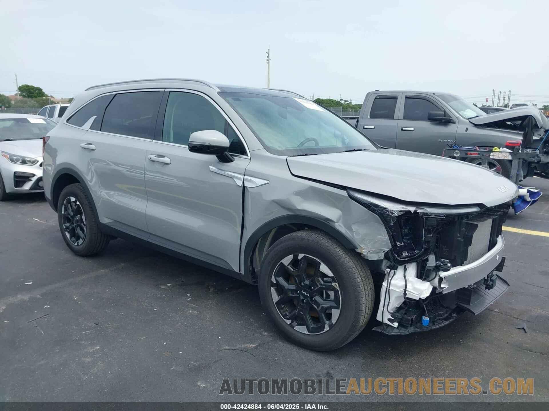 5XYRL4JC0SG371185 KIA SORENTO 2025