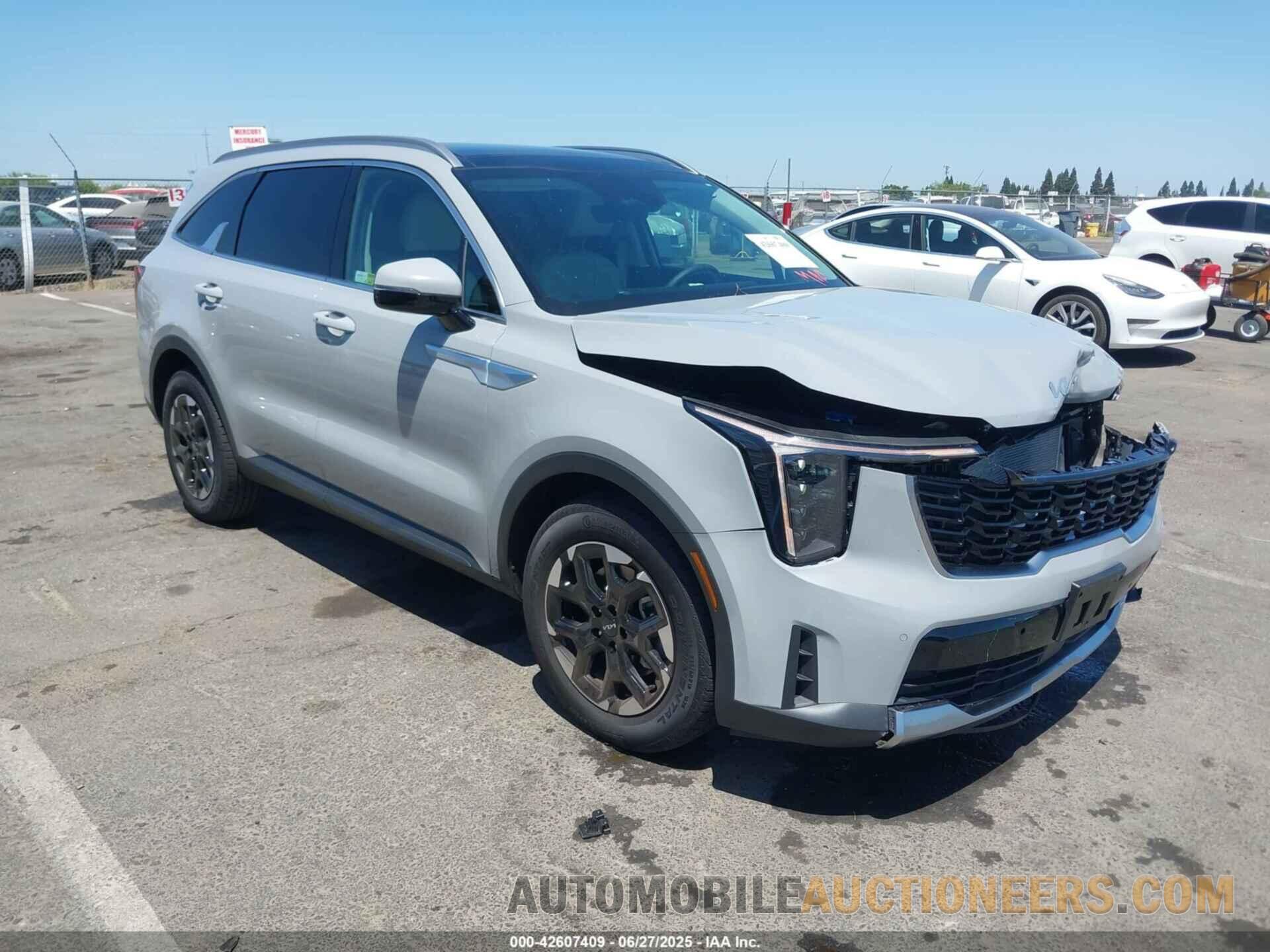 5XYRL4JC3SG379667 KIA SORENTO 2025