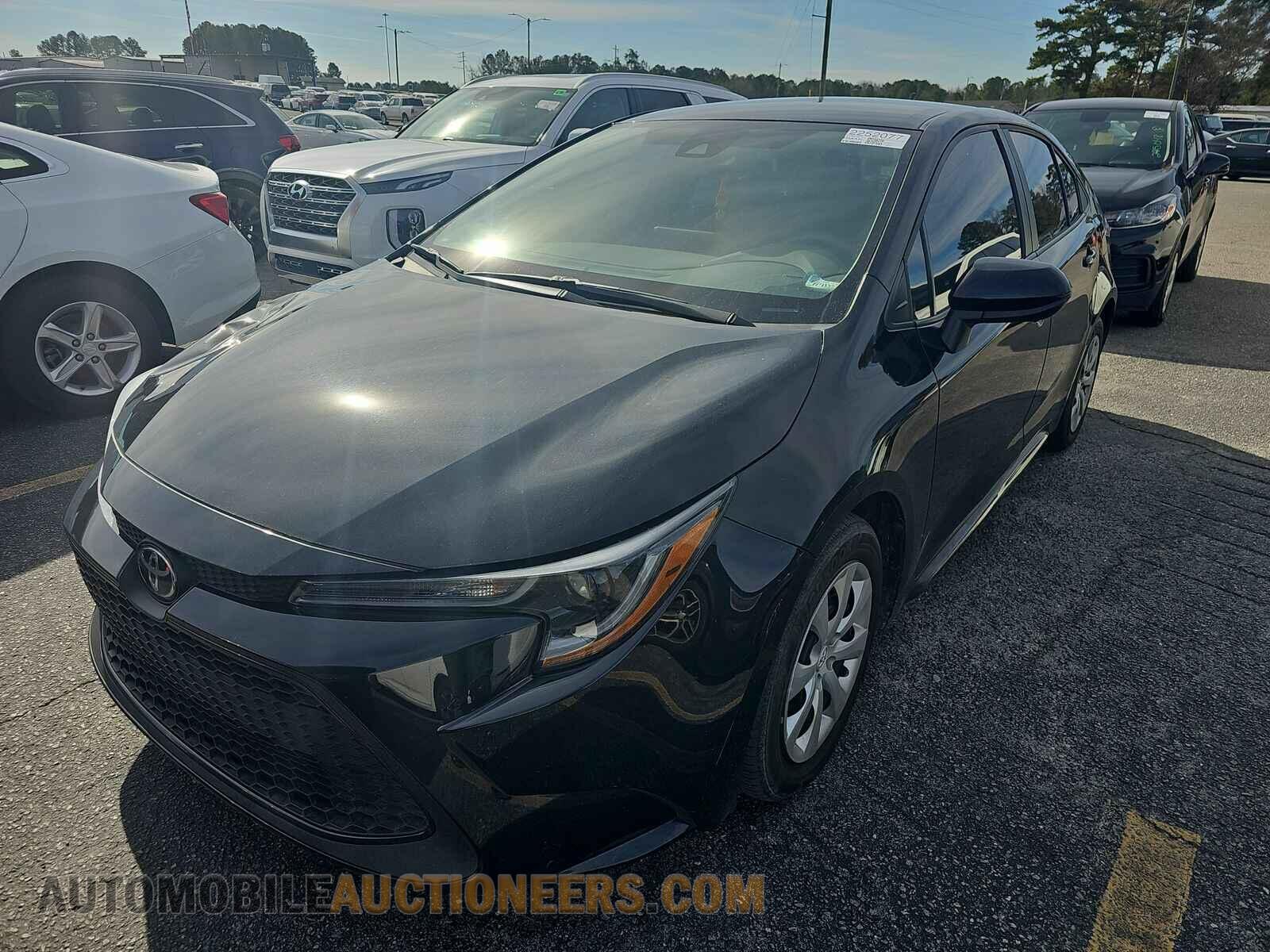 5YFEPMAE7NP335272 Toyota Corolla LE 2022