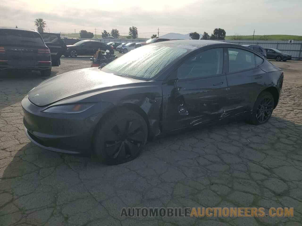 5YJ3E1EA0SF922262 TESLA MODEL 3 2025