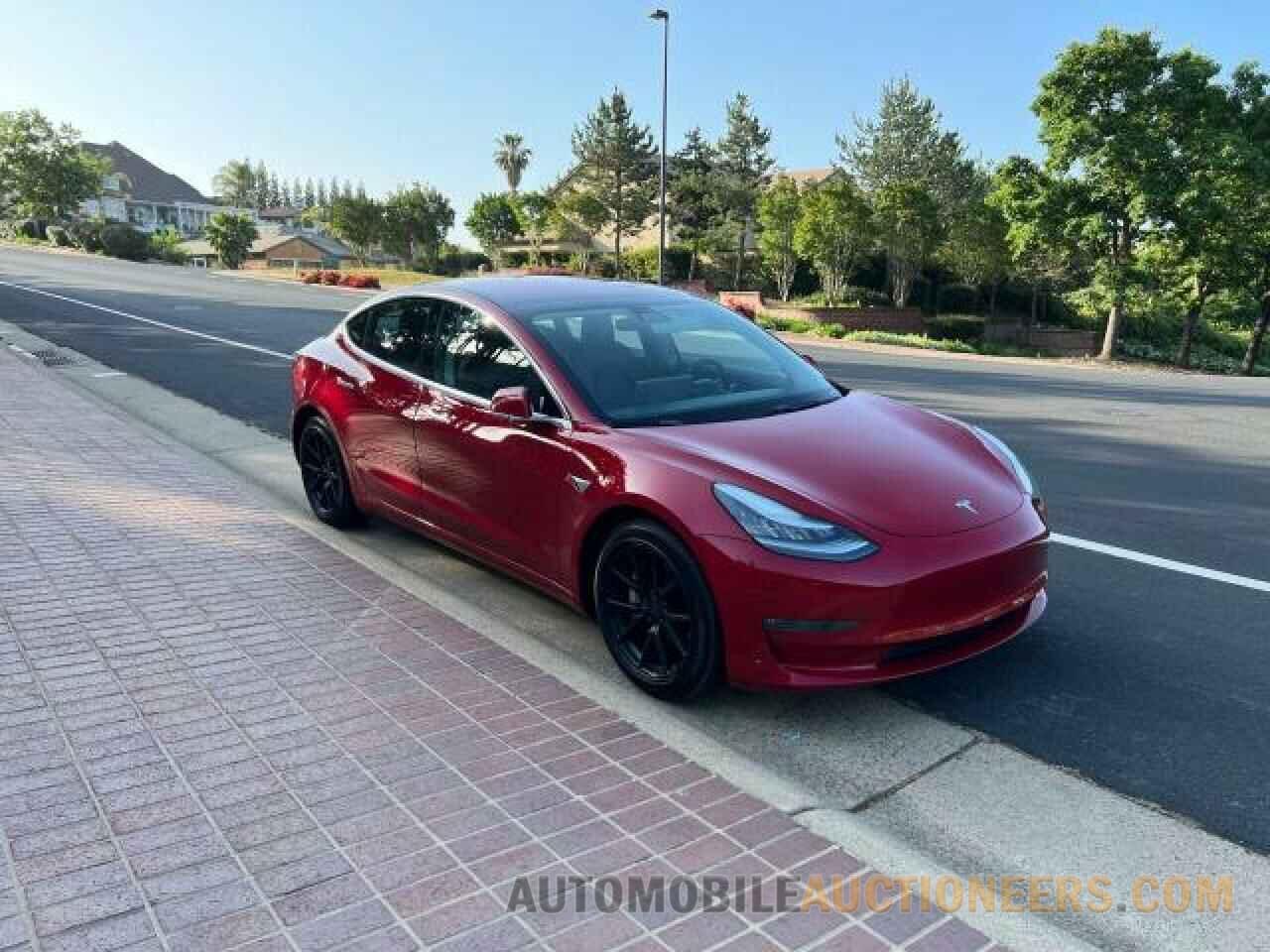 5YJ3E1EB2JF114776 TESLA MODEL 3 2018