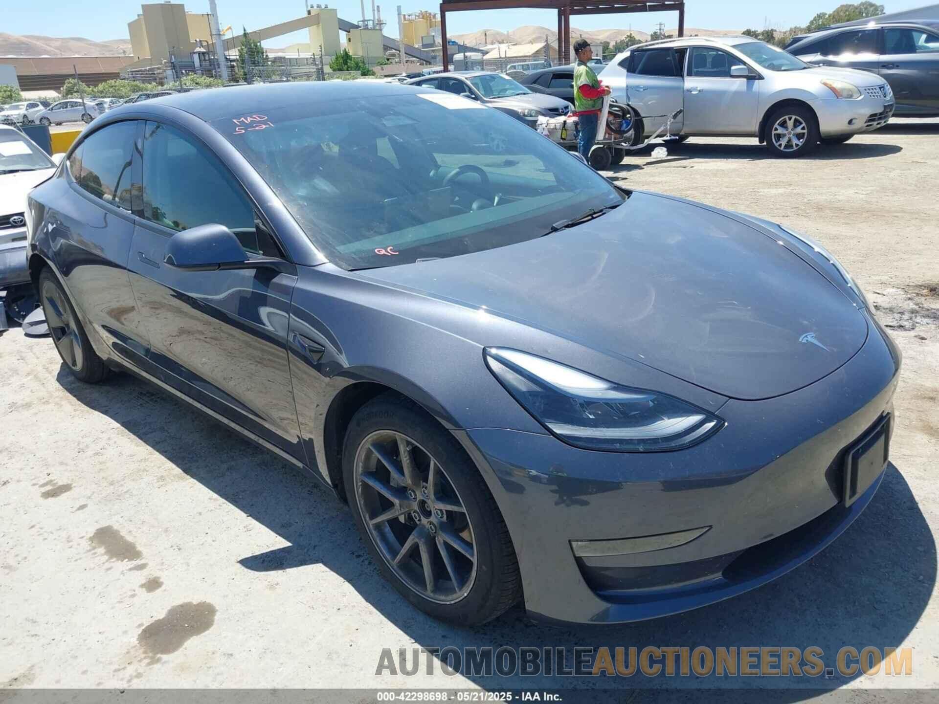 5YJ3E1EB3PF698548 TESLA MODEL 3 2023