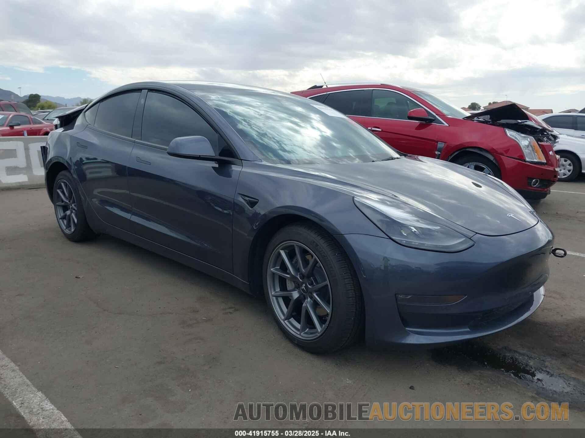 5YJ3E1EB9NF164774 TESLA MODEL 3 2022