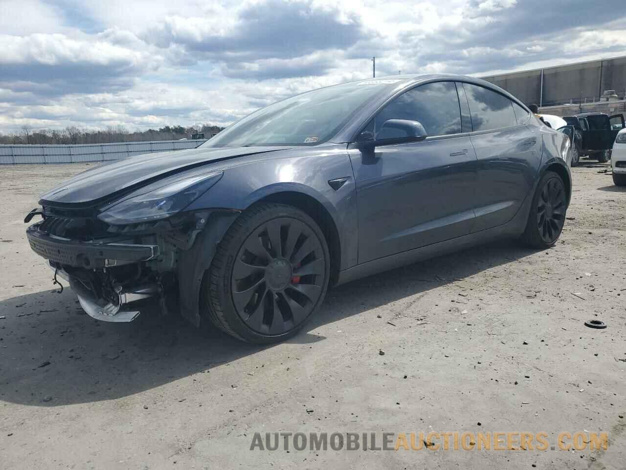 5YJ3E1EC8NF247976 TESLA MODEL 3 2022