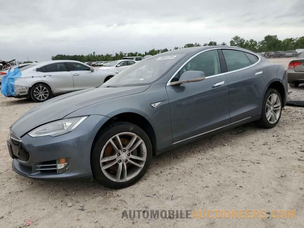 5YJSA1CP6DFP22018 TESLA MODEL S 2013