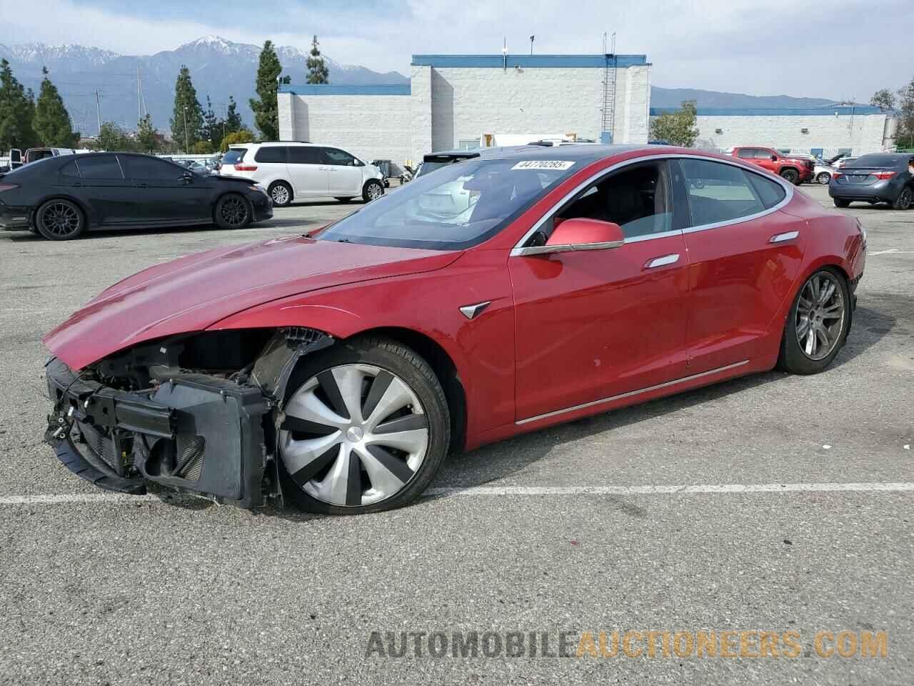5YJSA1E22LF401139 TESLA MODEL S 2020