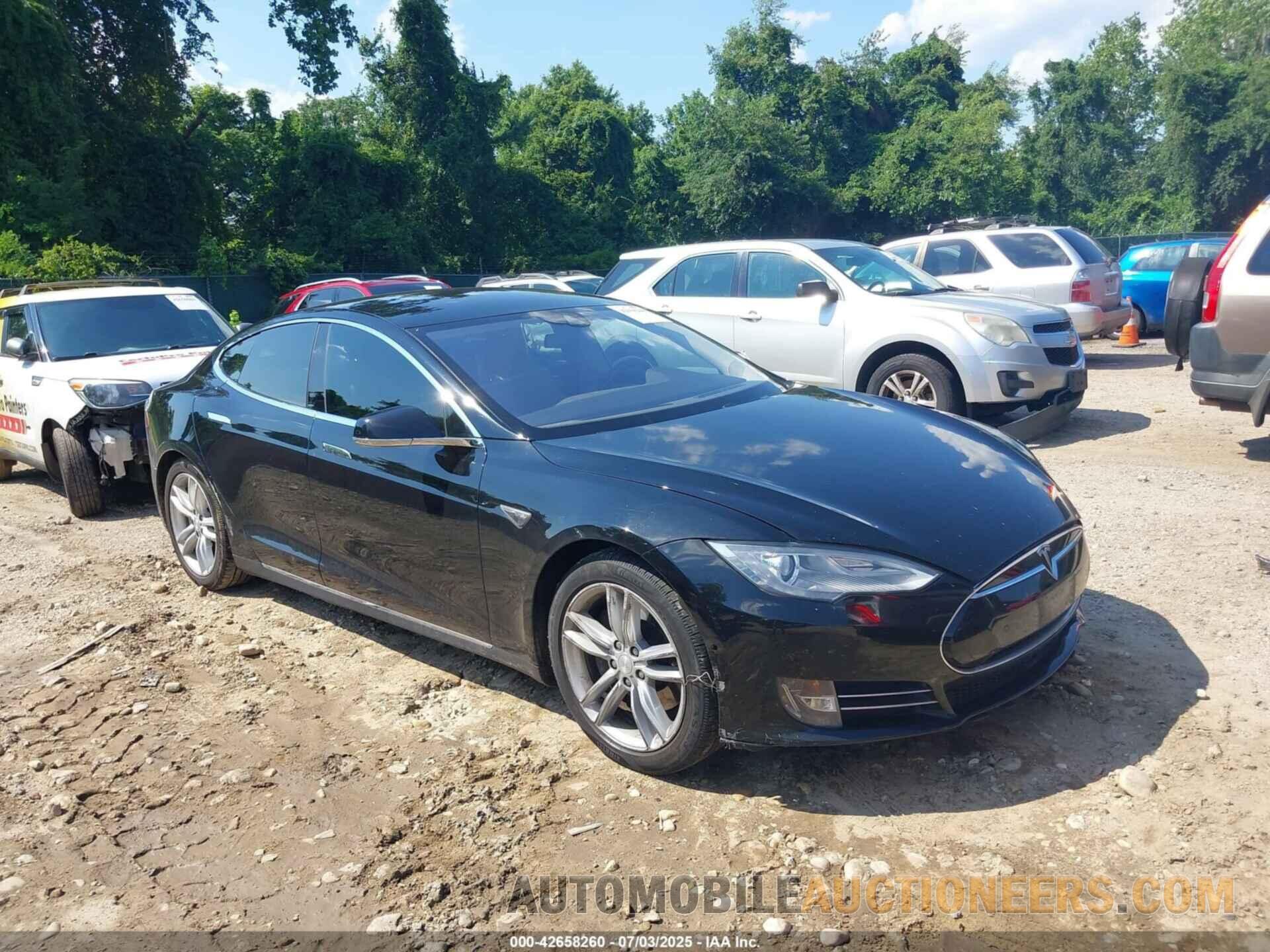 5YJSA1S21FF096872 TESLA MODEL S 2015