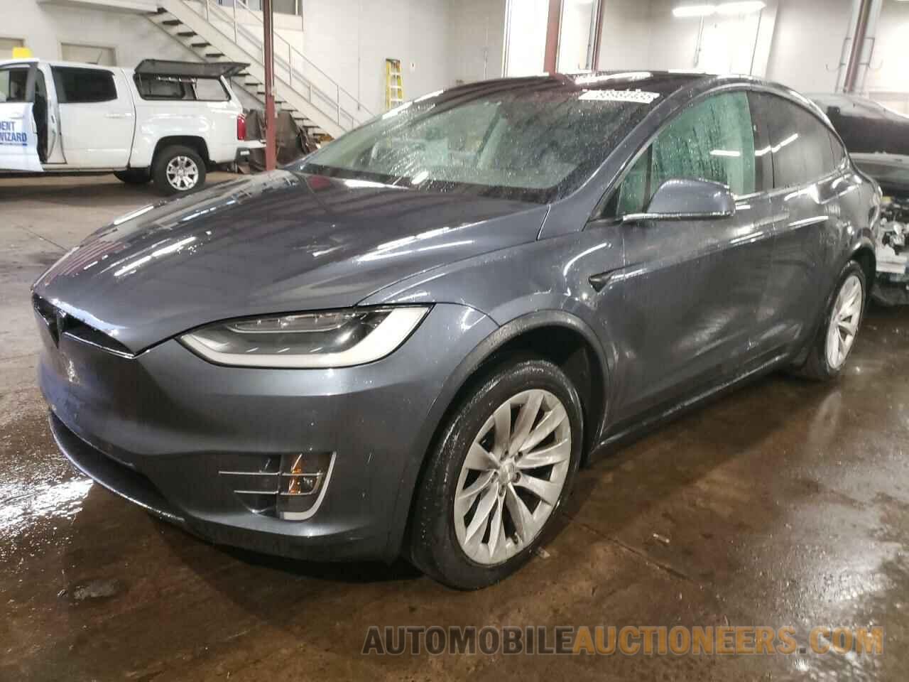 5YJXCBE20JF100274 TESLA MODEL X 2018