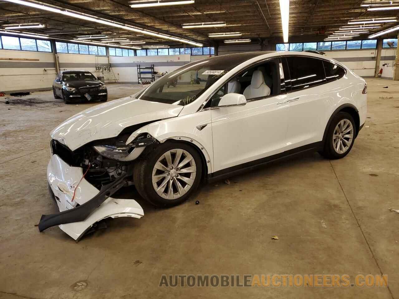 5YJXCBE24GF027807 TESLA MODEL X 2016