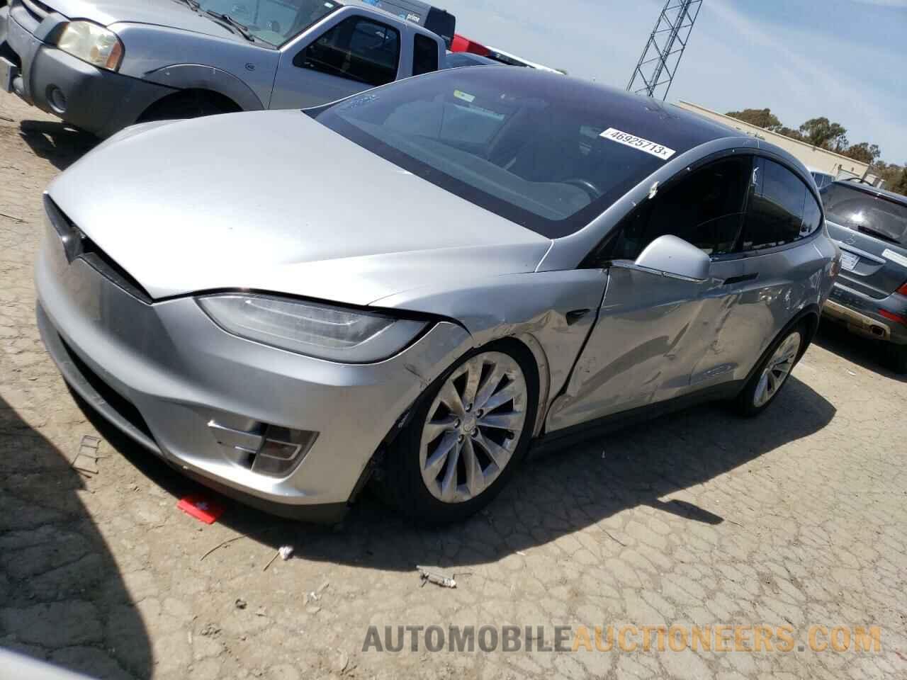 5YJXCBE27GF031236 TESLA MODEL X 2016