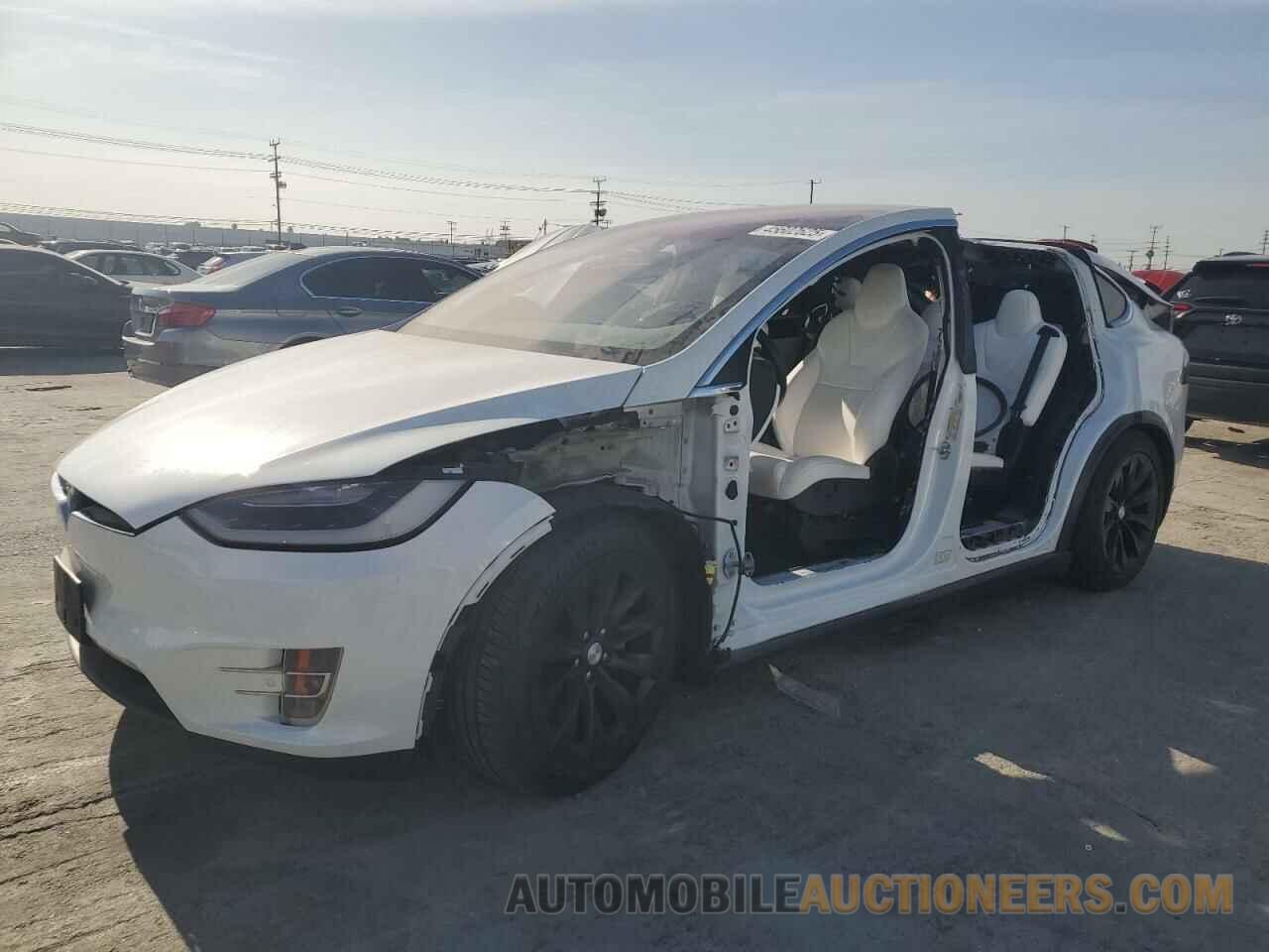 5YJXCDE27JF105211 TESLA MODEL X 2018