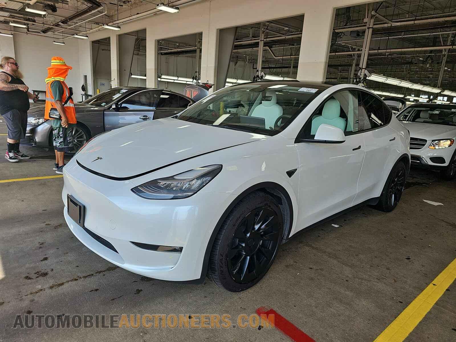 5YJYGDEE4MF197708 Tesla Mo 2021