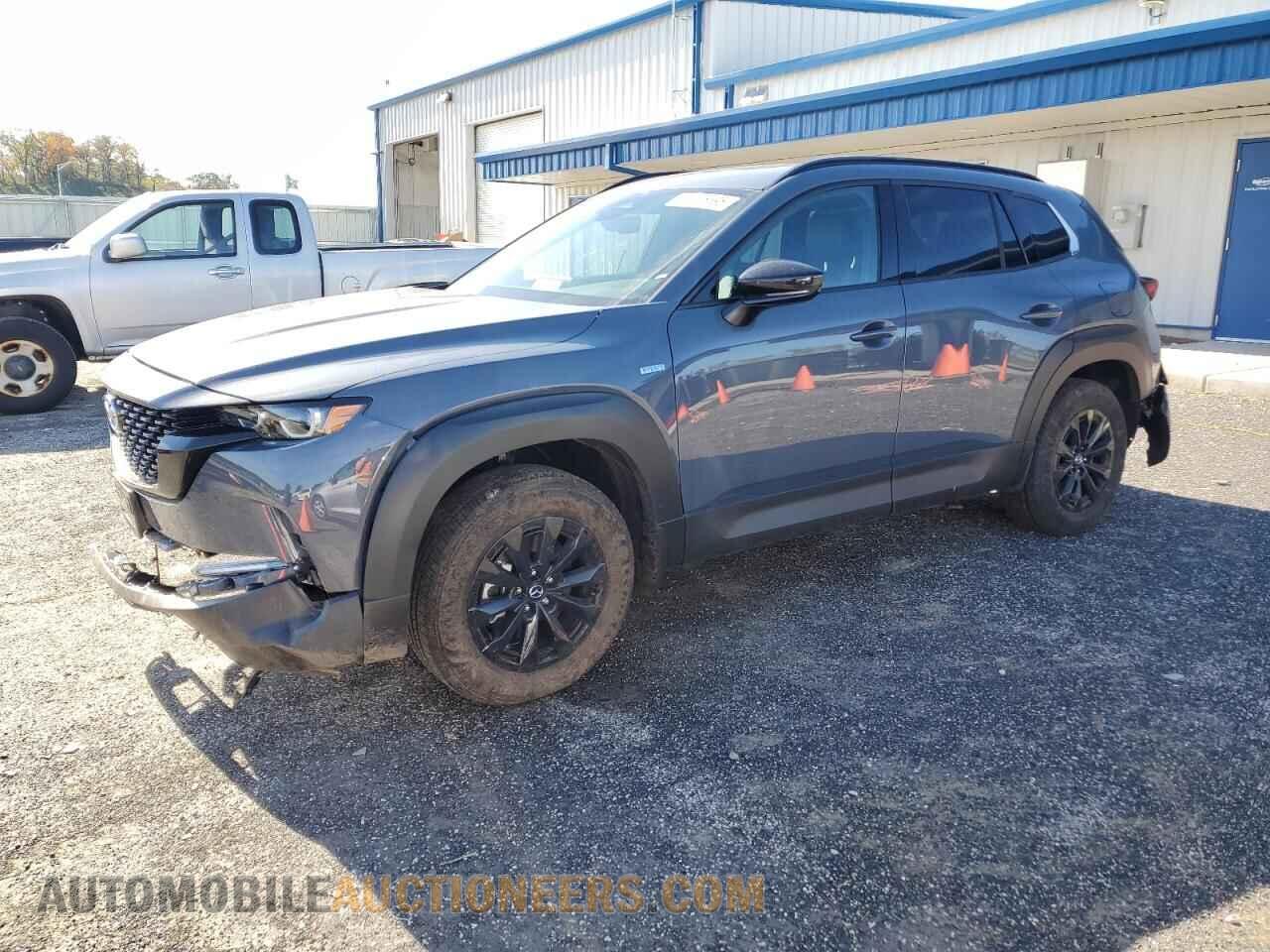 7MMVAADW2SN137521 MAZDA CX-50 2025