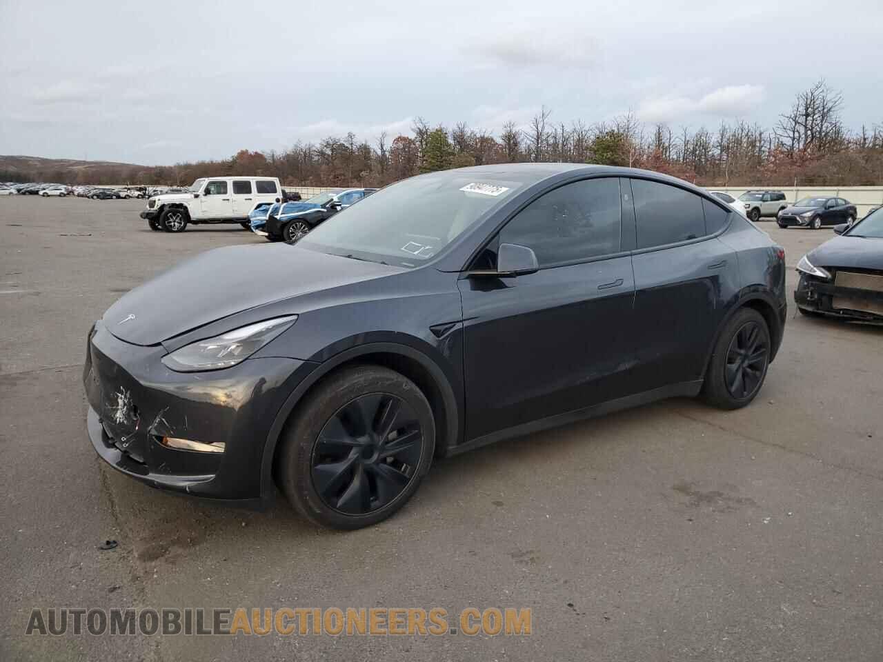 7SAYGAEE1RF116155 TESLA MODEL Y 2024