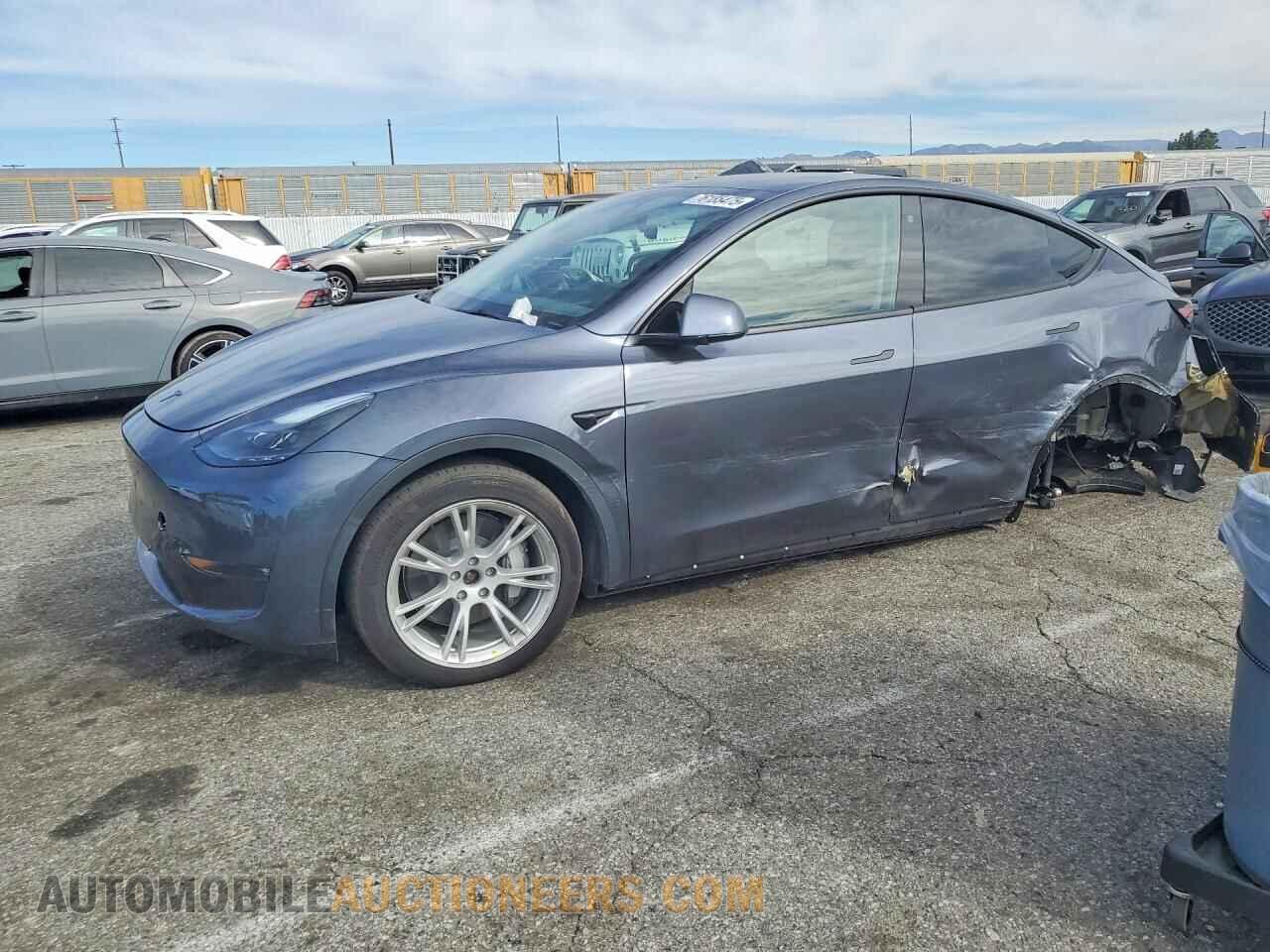 7SAYGAEE2PF667109 TESLA MODEL Y 2023