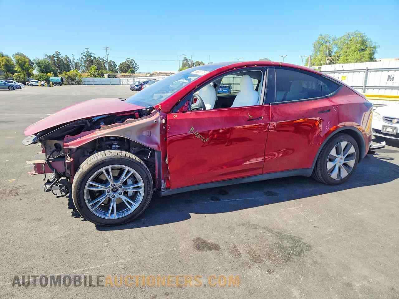7SAYGAEE2RF048304 TESLA MODEL Y 2024