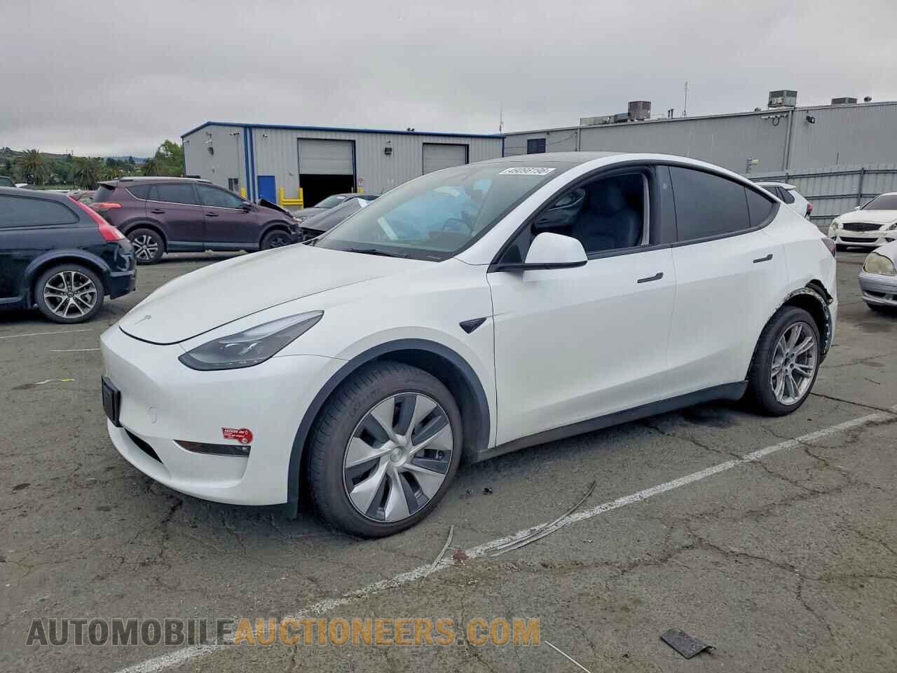 7SAYGAEE2RF054149 TESLA MODEL Y 2024