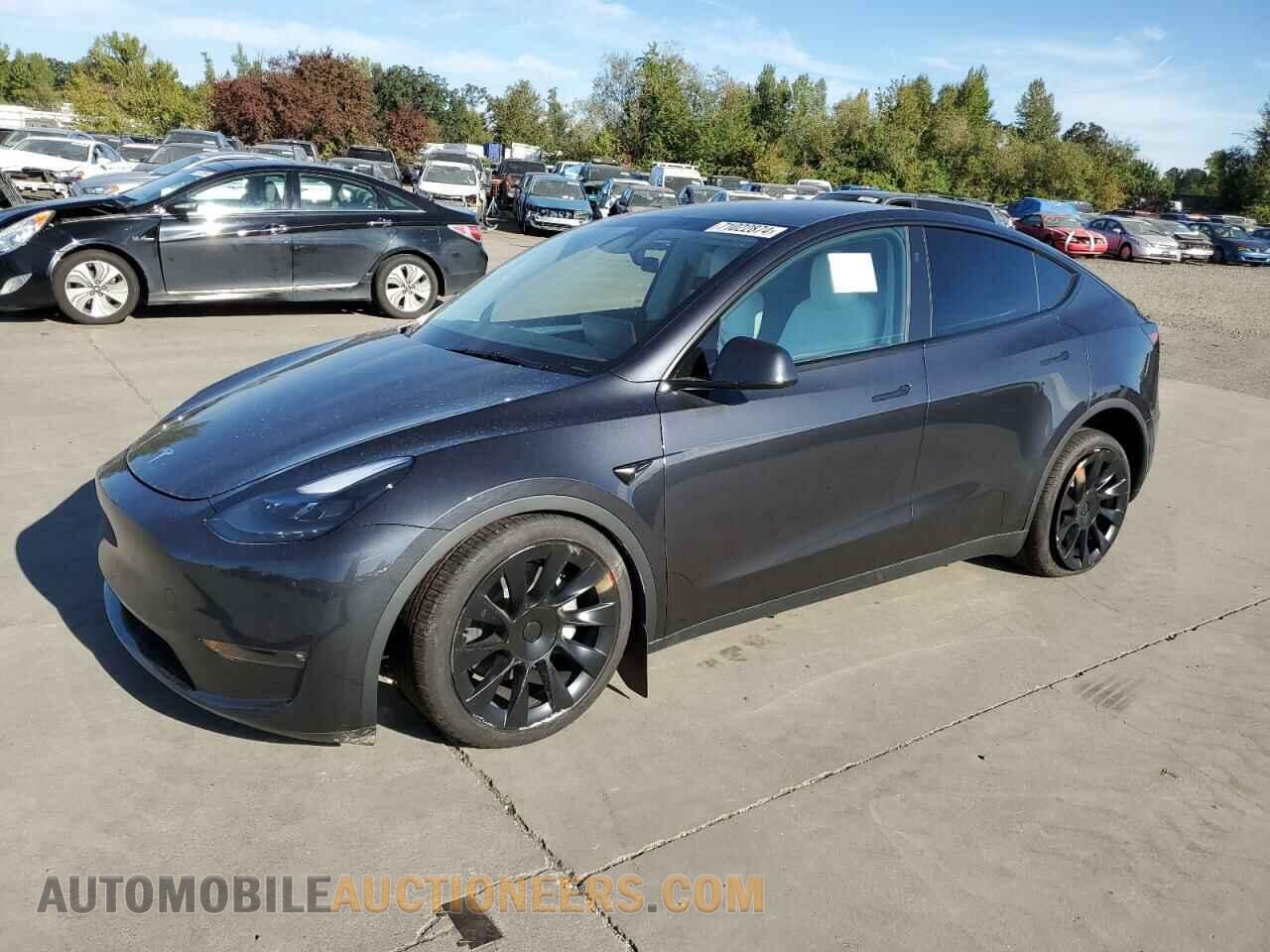 7SAYGAEE2RF080993 TESLA MODEL Y 2024
