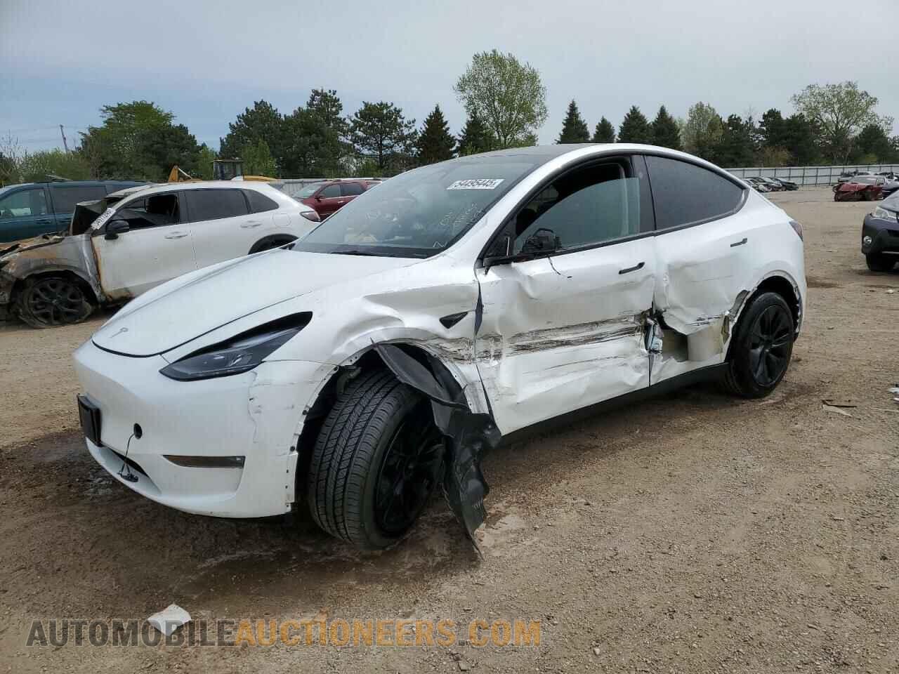 7SAYGAEE2RF207192 TESLA MODEL Y 2024