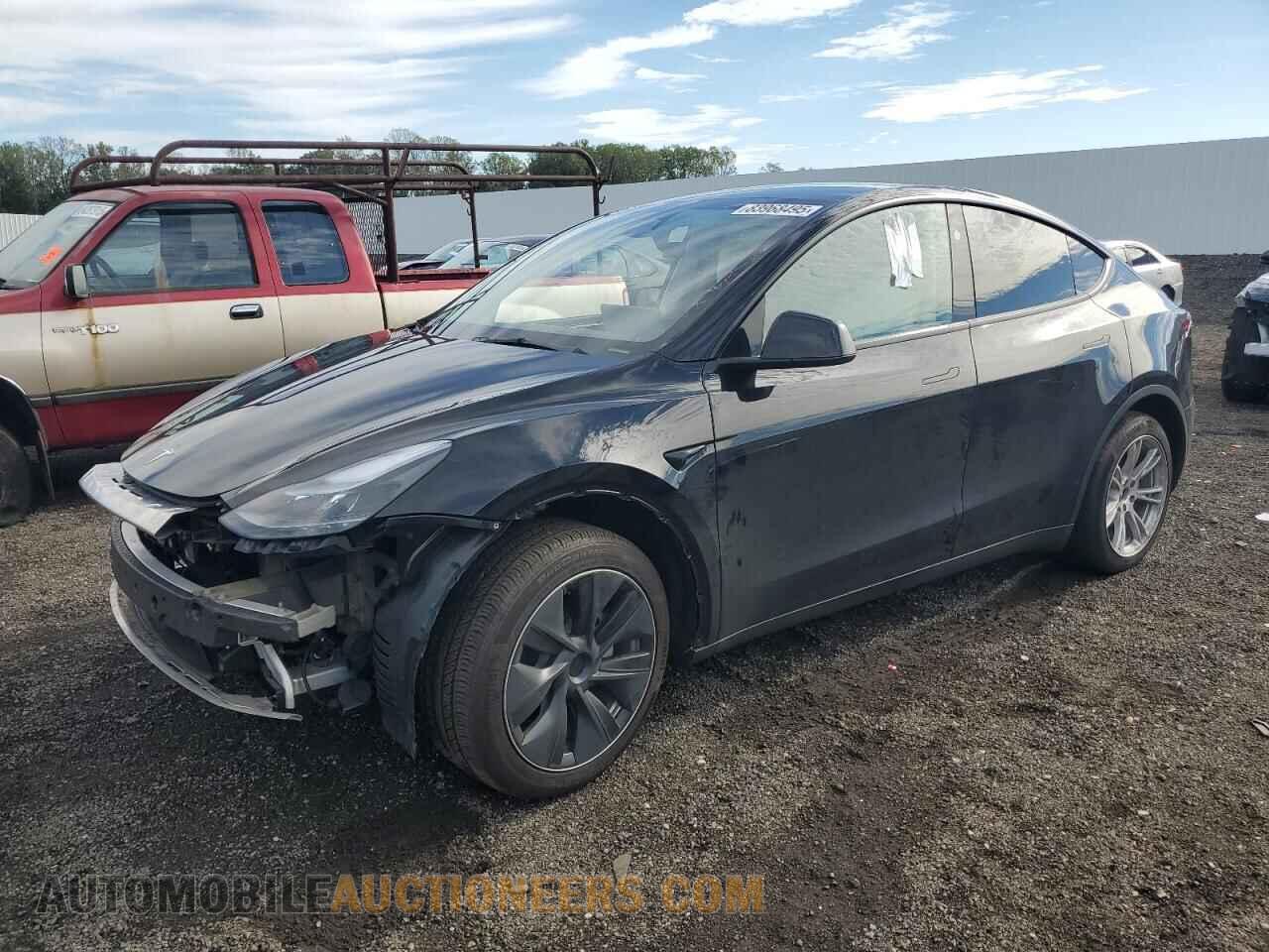 7SAYGAEE2RF983385 TESLA MODEL Y 2024