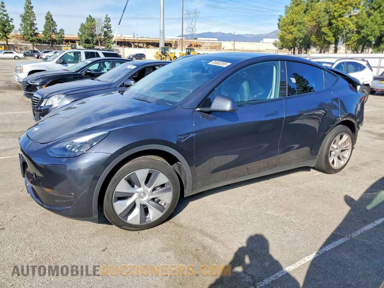 7SAYGAEE5RF071608 TESLA MODEL Y 2024