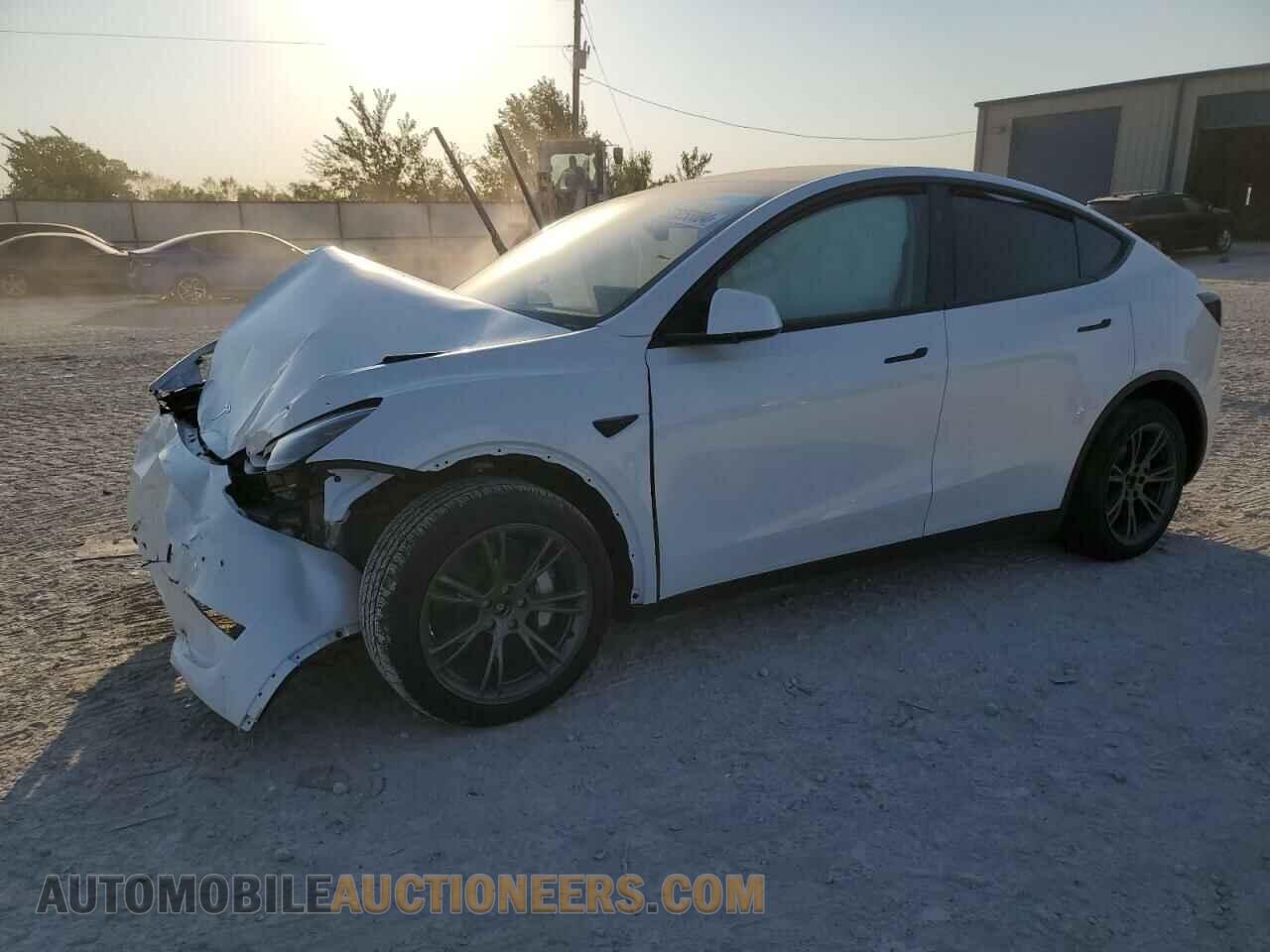 7SAYGAEE6RF153248 TESLA MODEL Y 2024