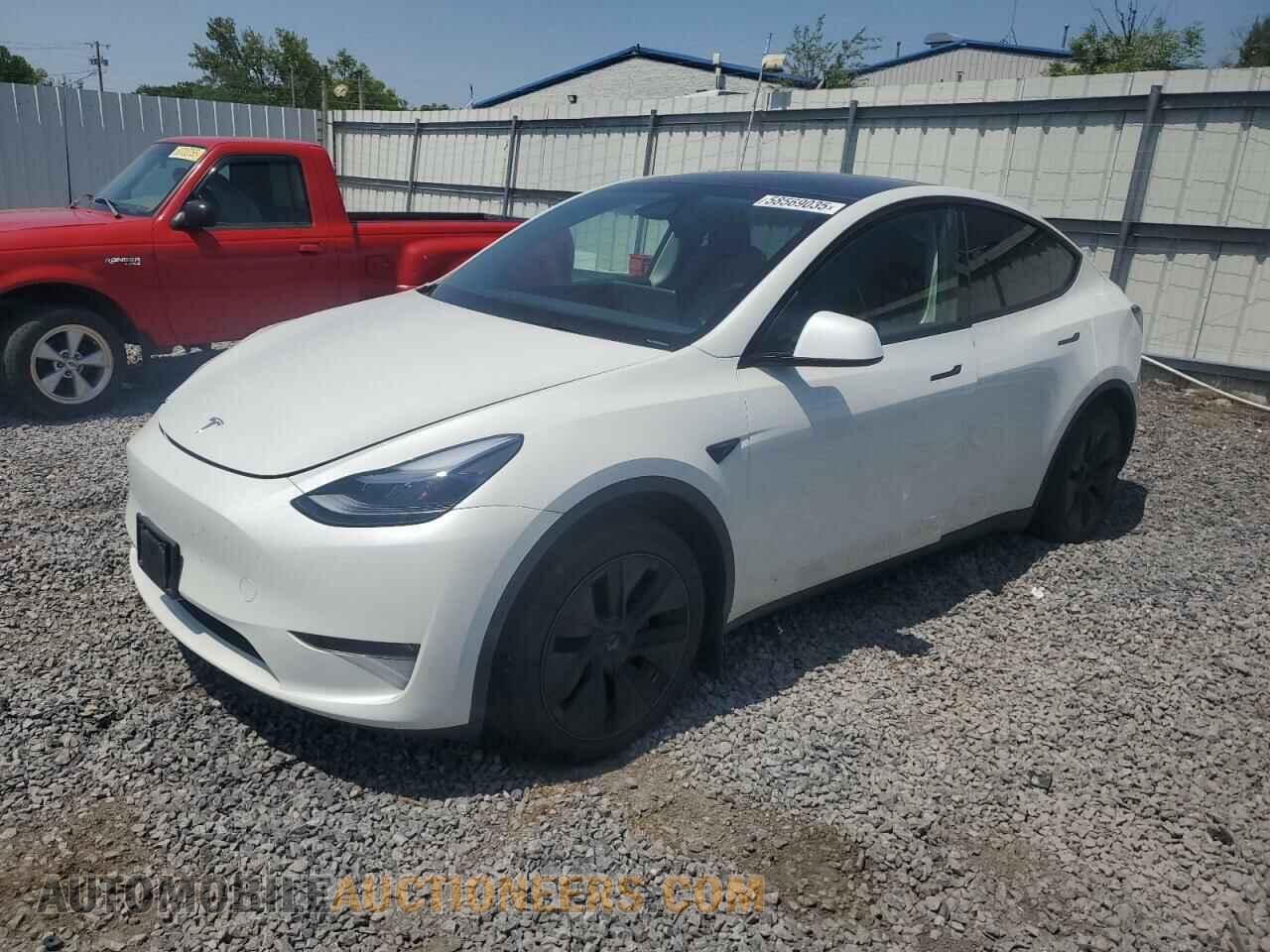 7SAYGAEE8RF211702 TESLA MODEL Y 2024