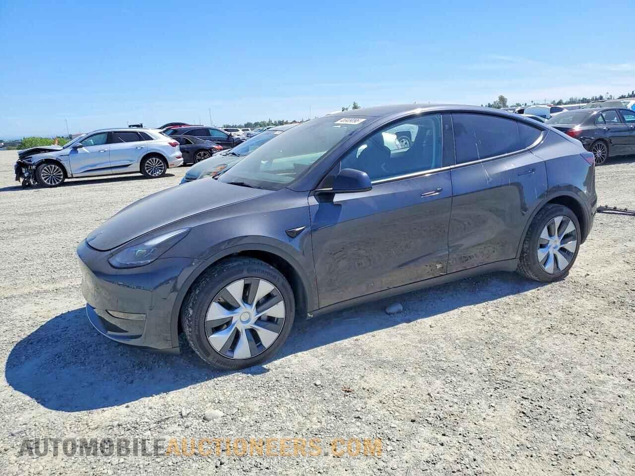 7SAYGDED0RF042476 TESLA MODEL Y 2024