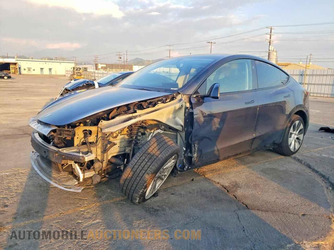 7SAYGDED0RF047452 TESLA MODEL Y 2024