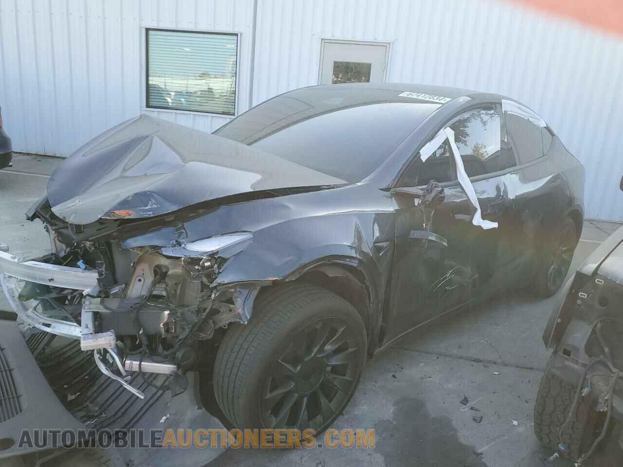 7SAYGDED0RF055308 TESLA MODEL Y 2024