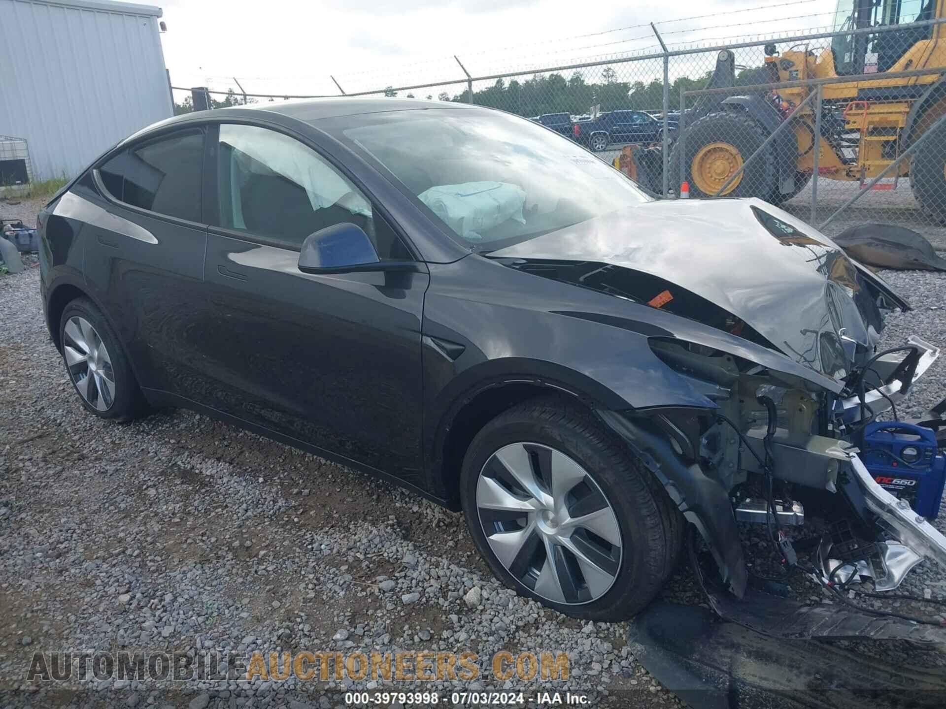 7SAYGDED0RF096263 TESLA MODEL Y 2024