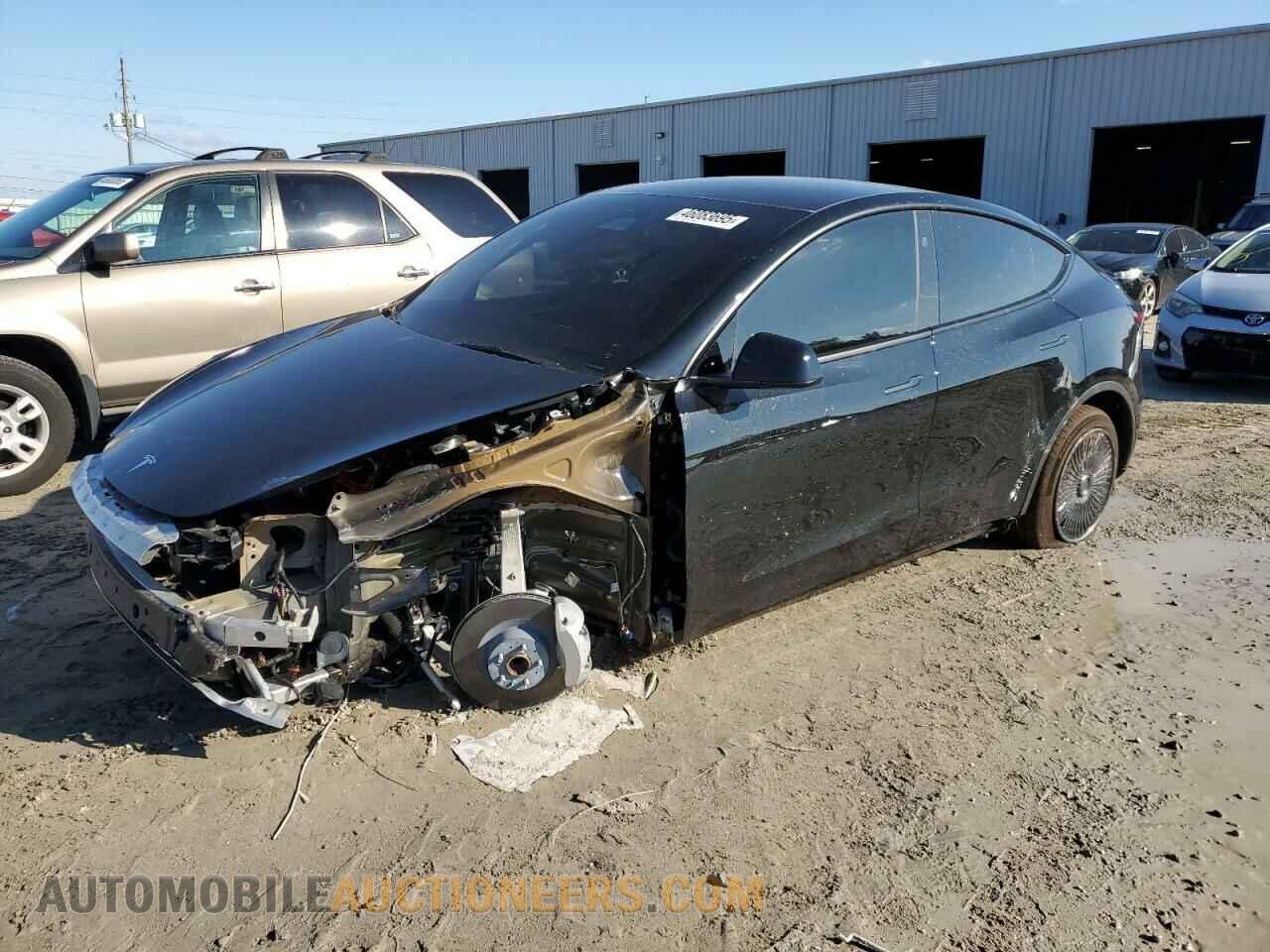 7SAYGDED0RF098305 TESLA MODEL Y 2024