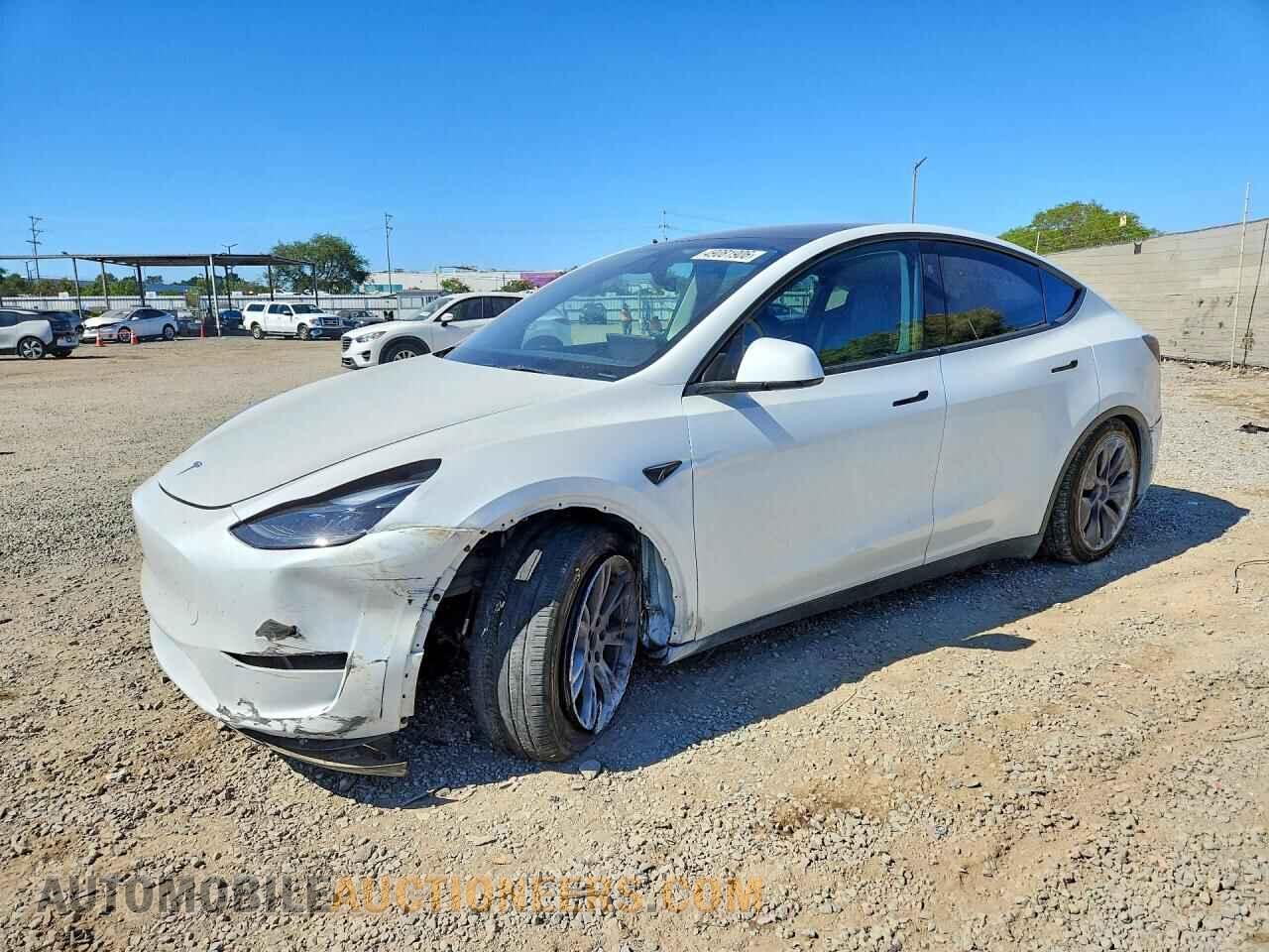 7SAYGDED0RF118813 TESLA MODEL Y 2024